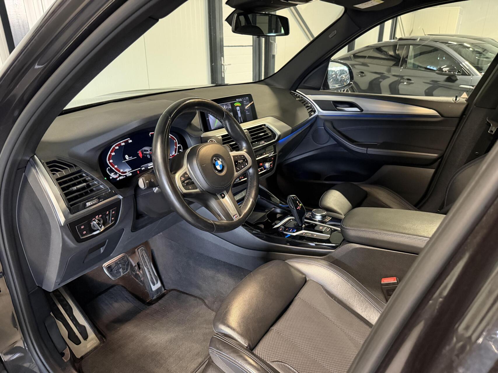 Foto van BMW X3 Xdrive30e