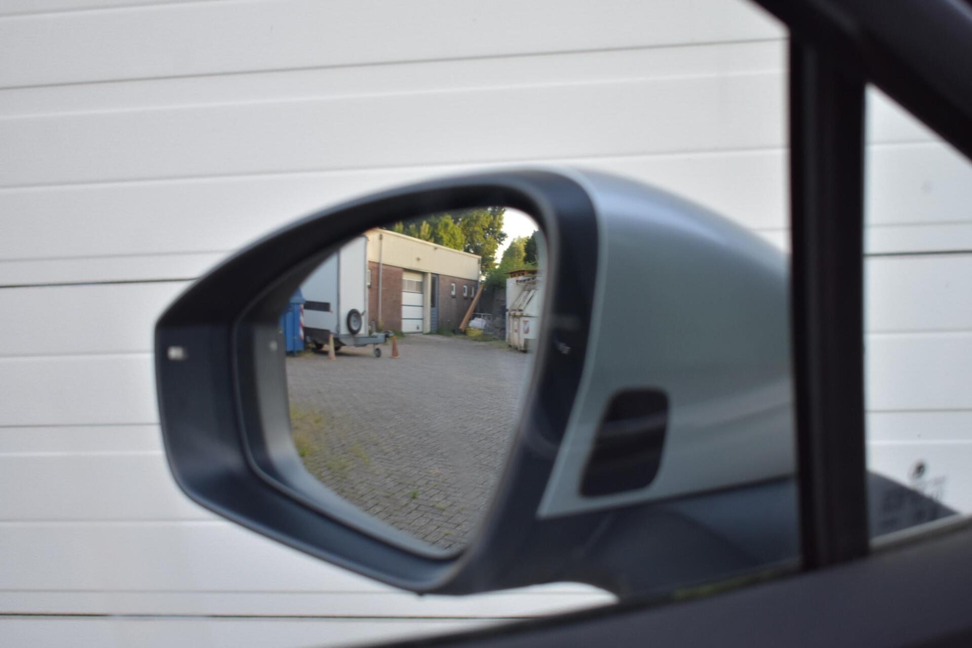 Foto van Skoda Enyaq 80