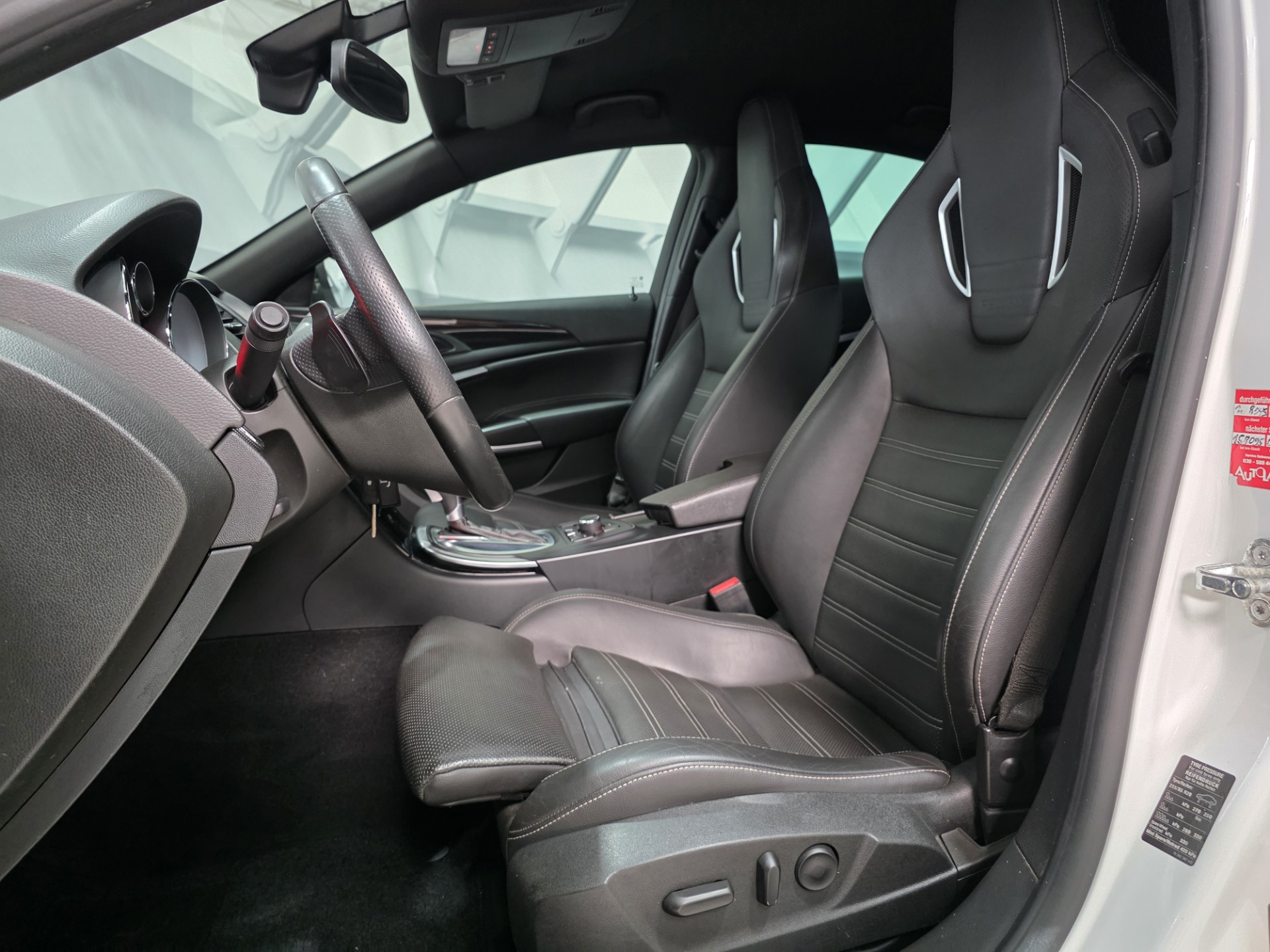 Foto van Opel Insignia Limousine NB