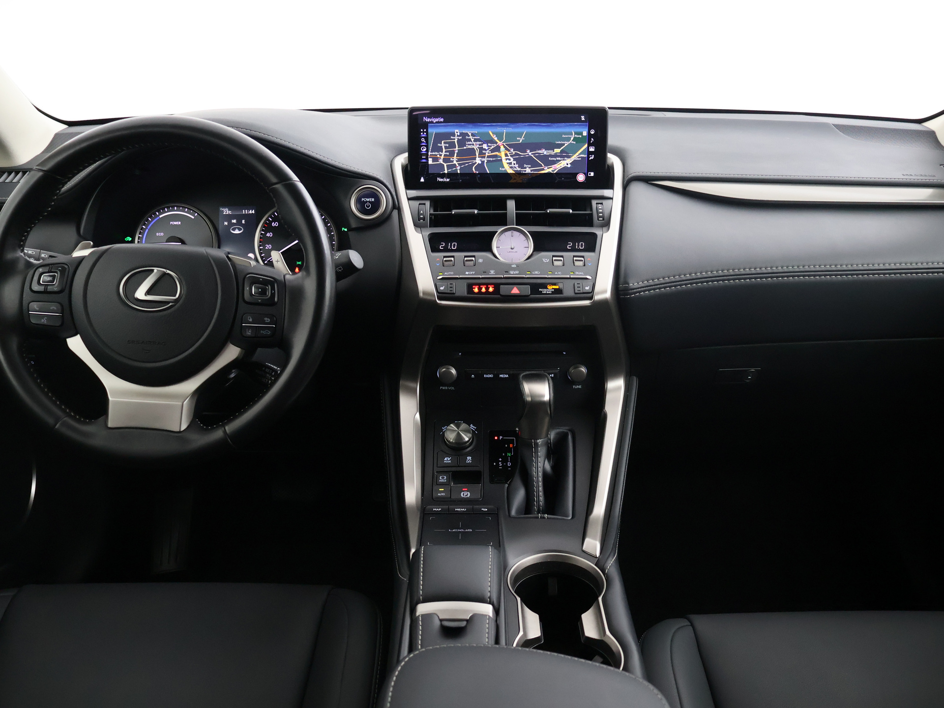 Foto van Lexus Lexus Nx300h