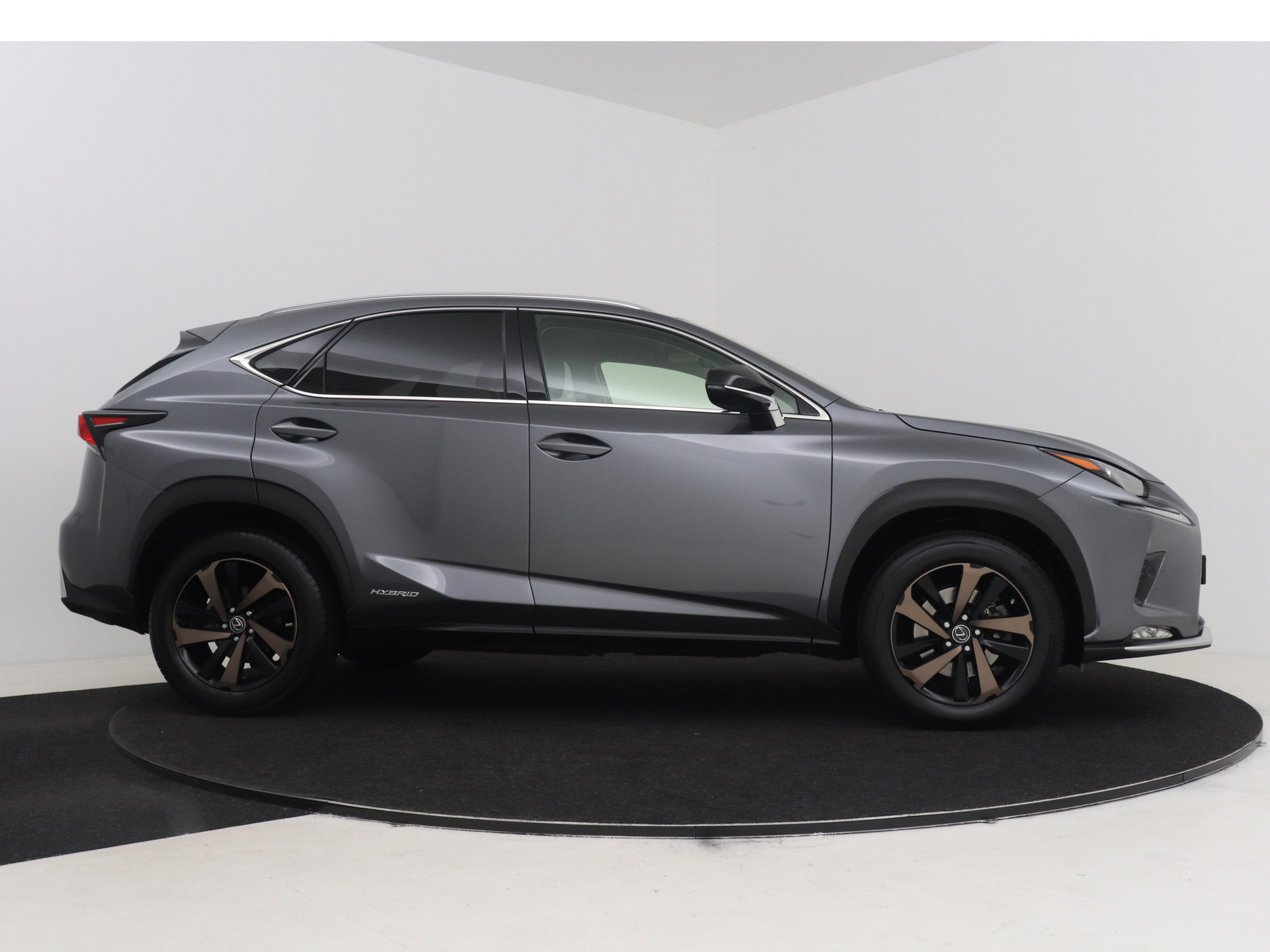 Foto van Lexus Lexus Nx300h