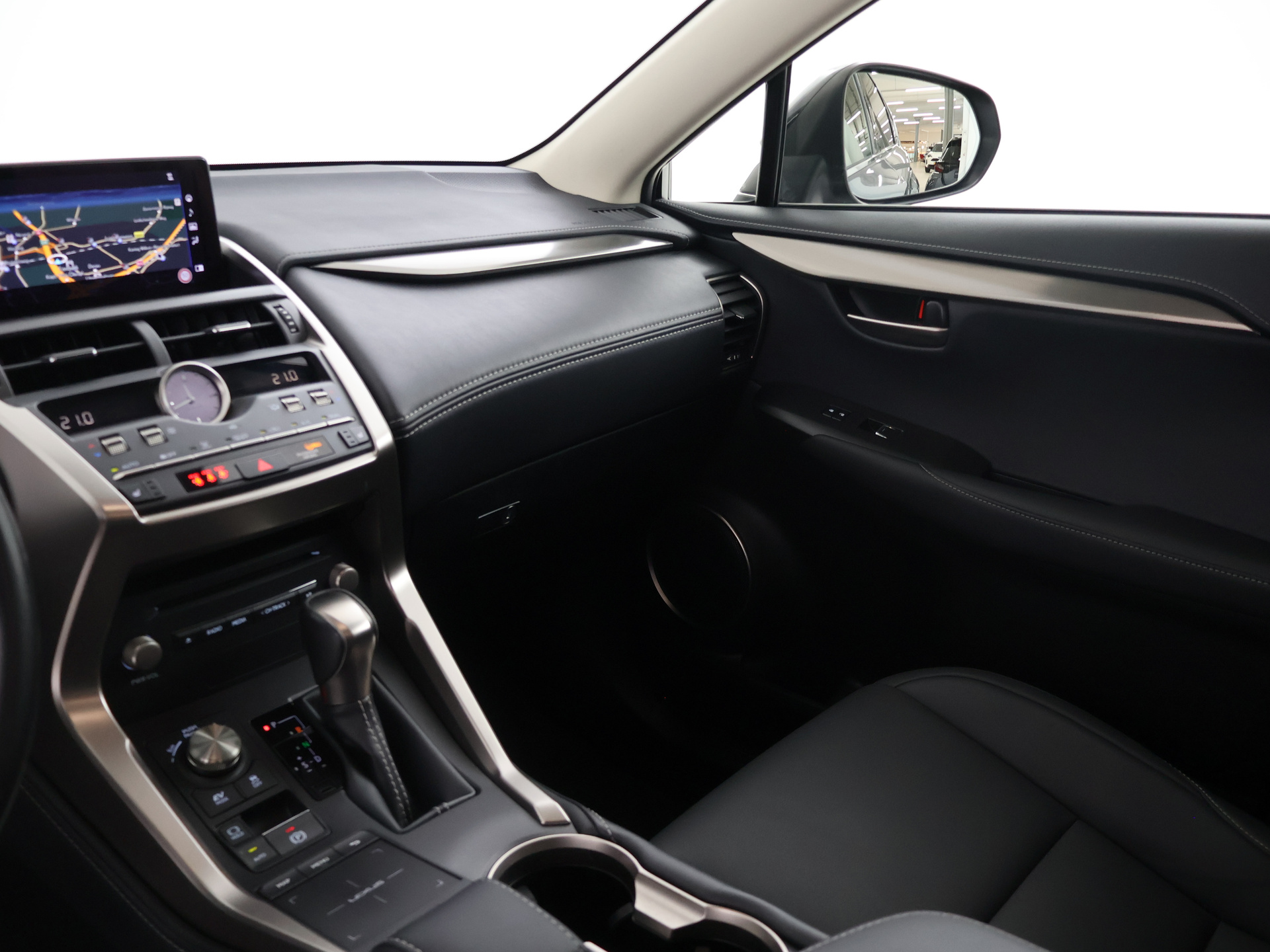 Foto van Lexus Lexus Nx300h