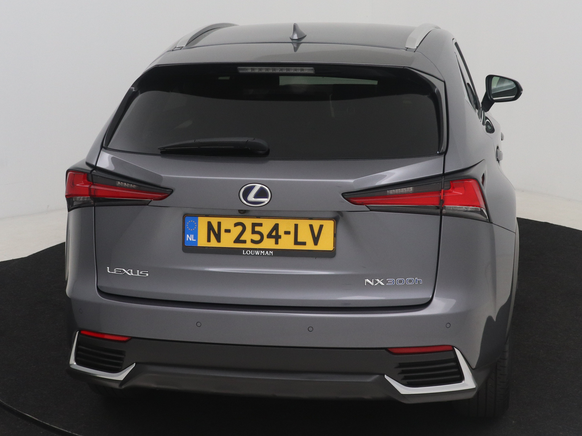 Foto van Lexus Lexus Nx300h