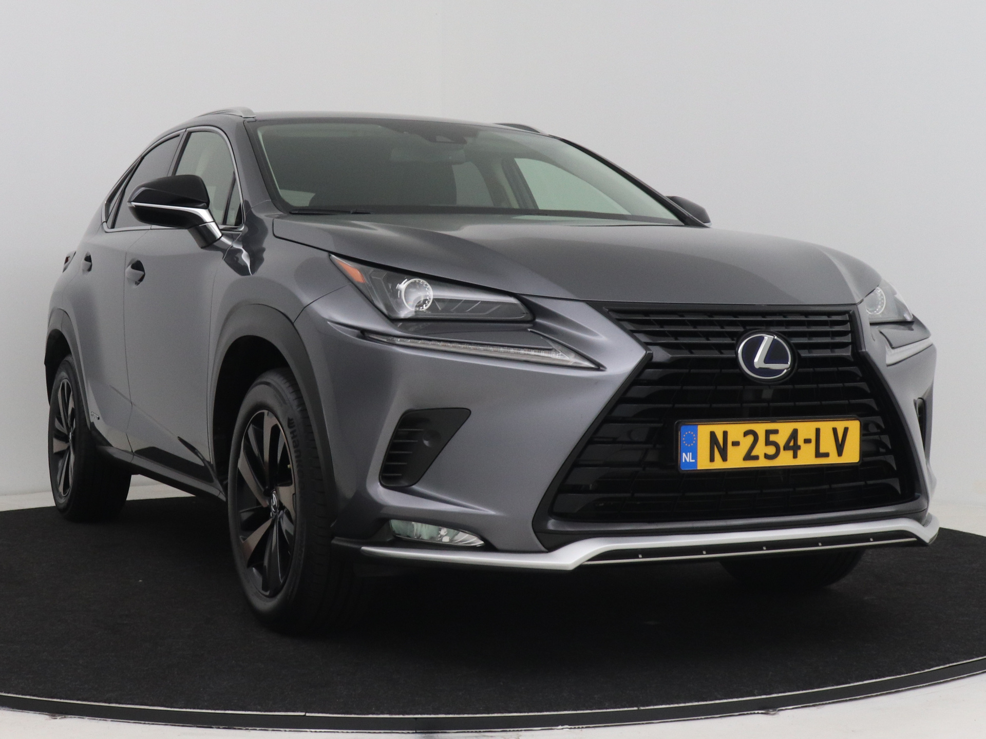 Foto van Lexus Lexus Nx300h