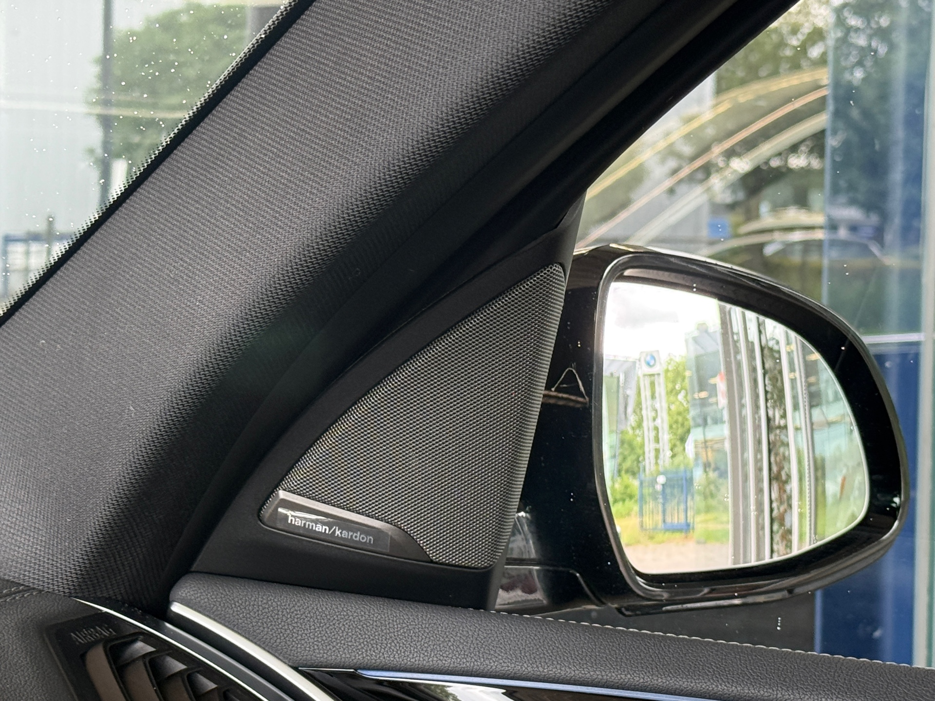 Foto van BMW Ix3