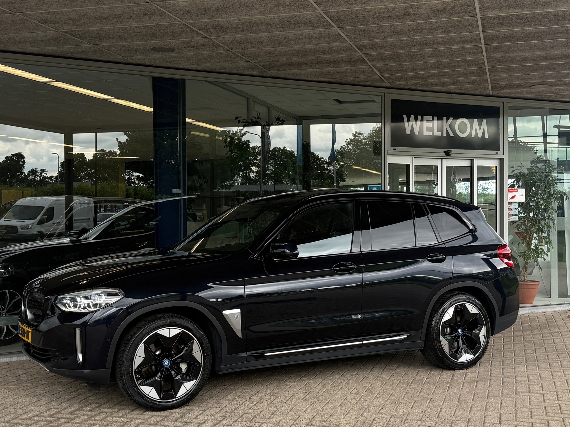 Foto van BMW Ix3
