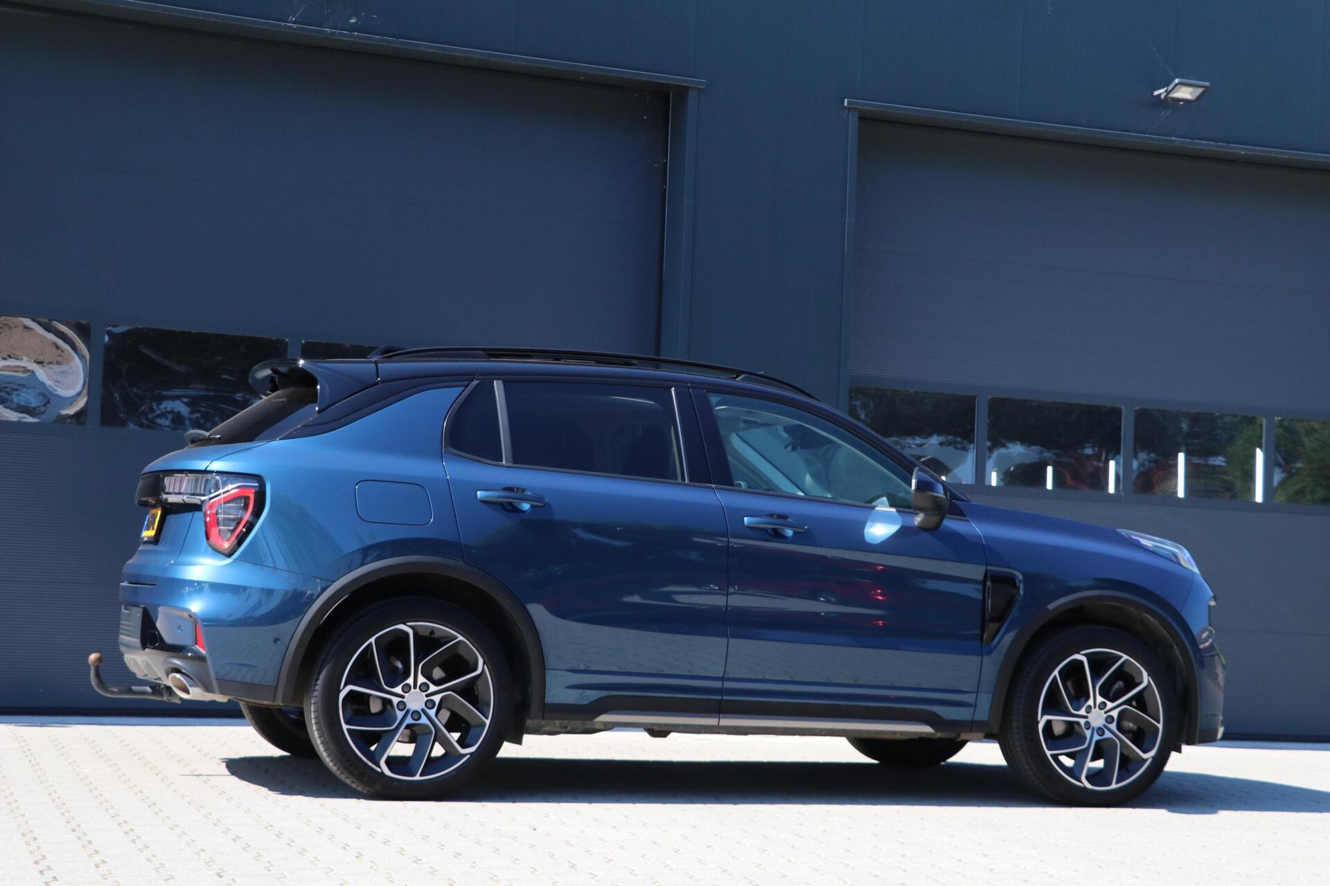 Foto van Lynk&co LYNK & Co 01