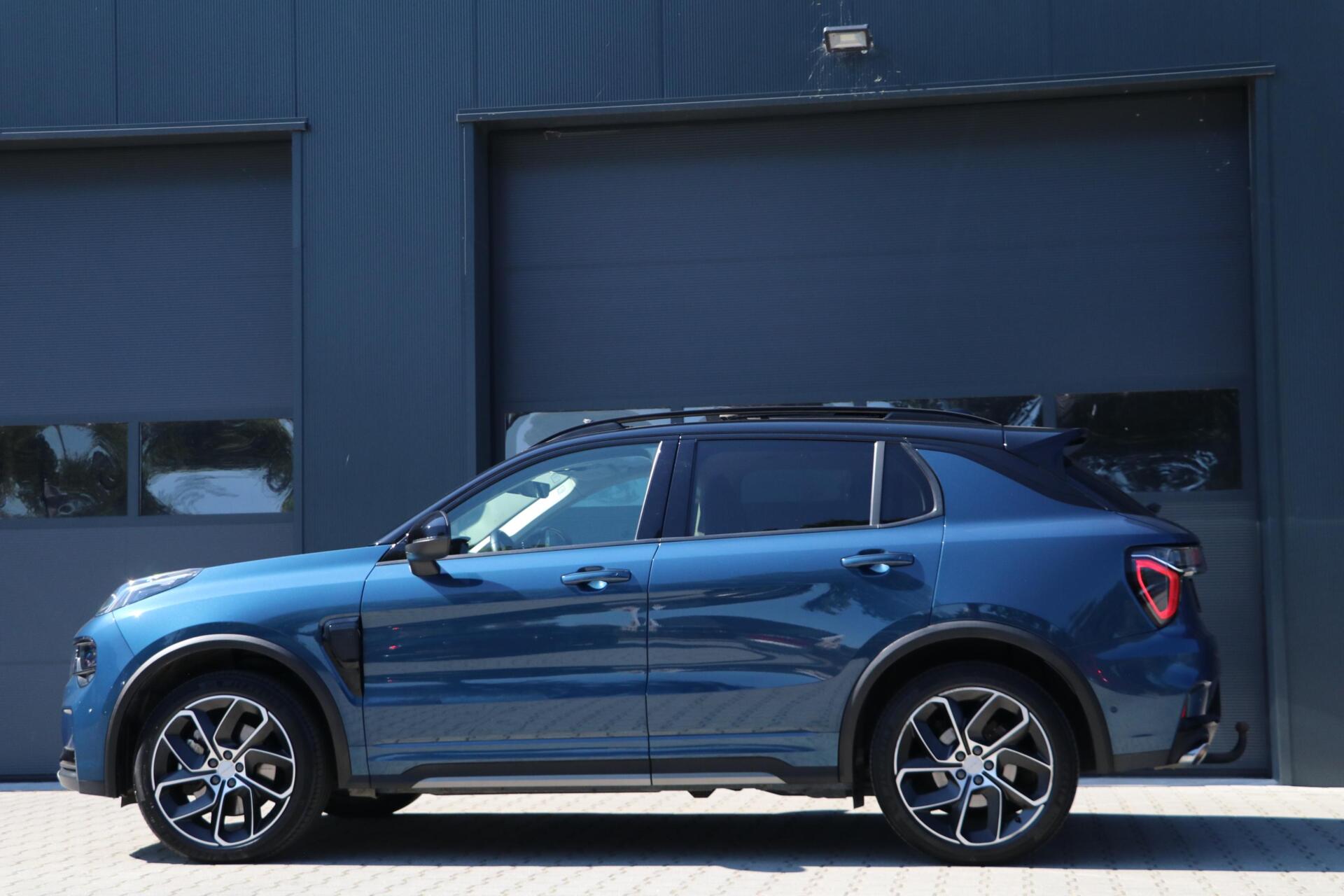 Foto van Lynk&co LYNK & Co 01