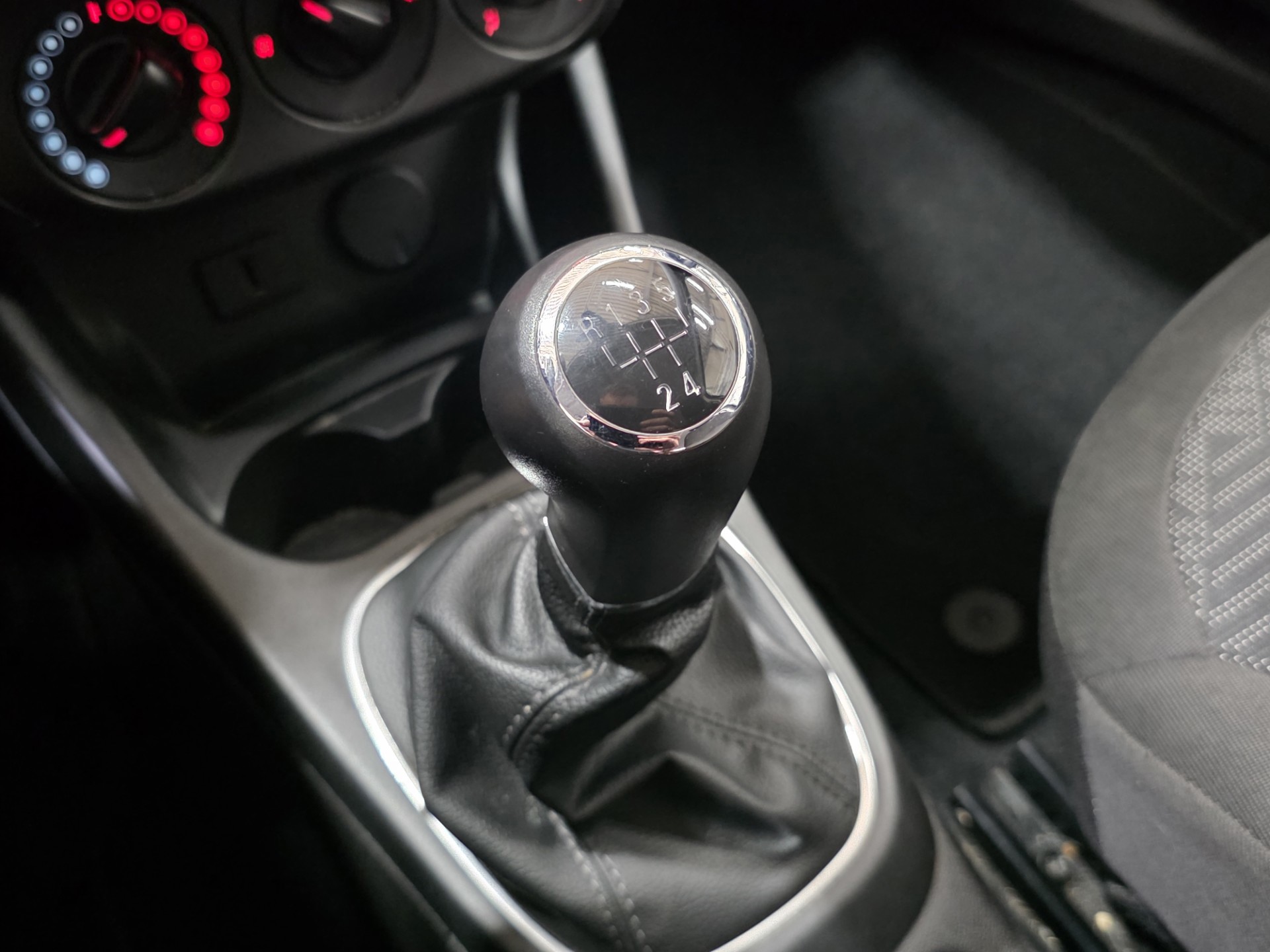 Foto van Opel Corsa-e