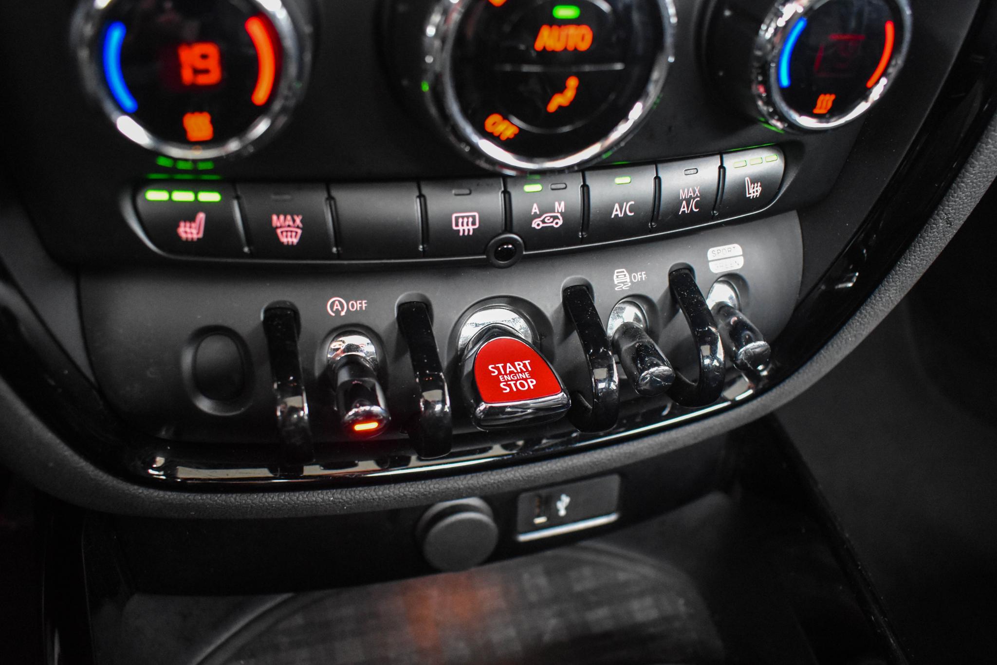 Foto van Mini Clubman Cooper