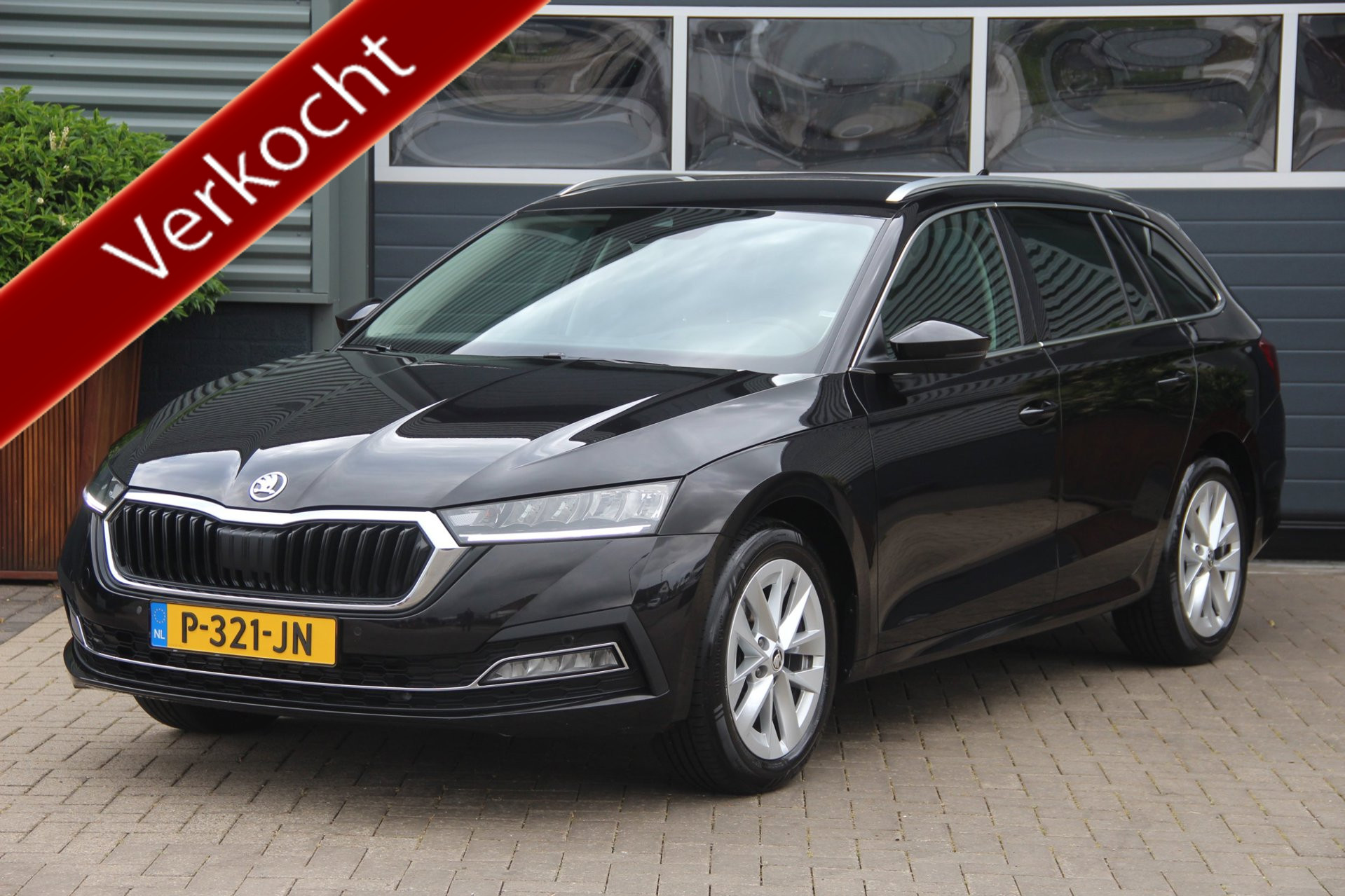 Skoda Octavia Combi 1.0 TSI Bns Ed. Plus 2021 - voorkant