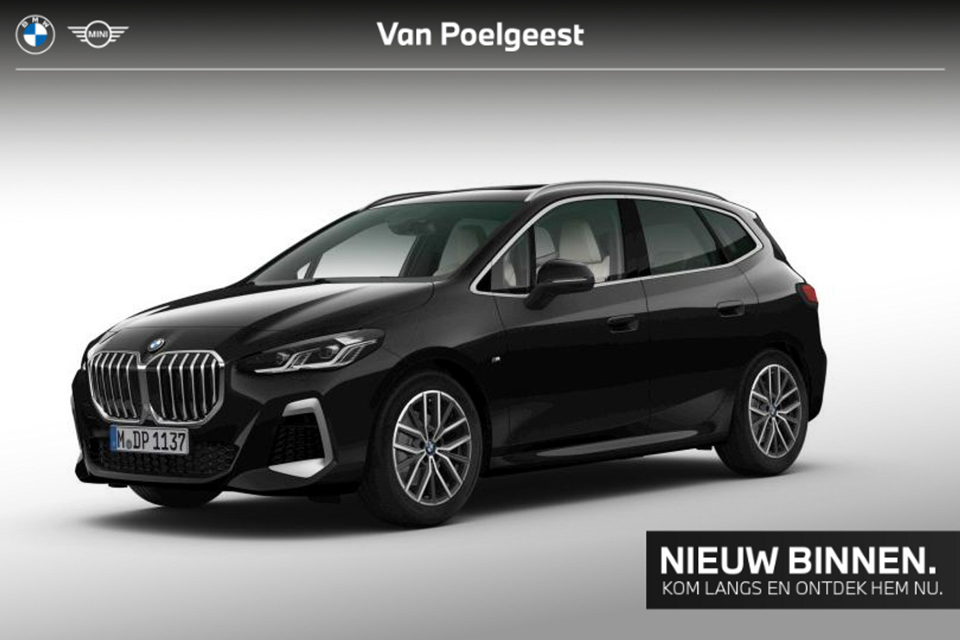 BMW 220i Active Tourer 220i Premium Pack M Sportpakket 2022 - voorkant