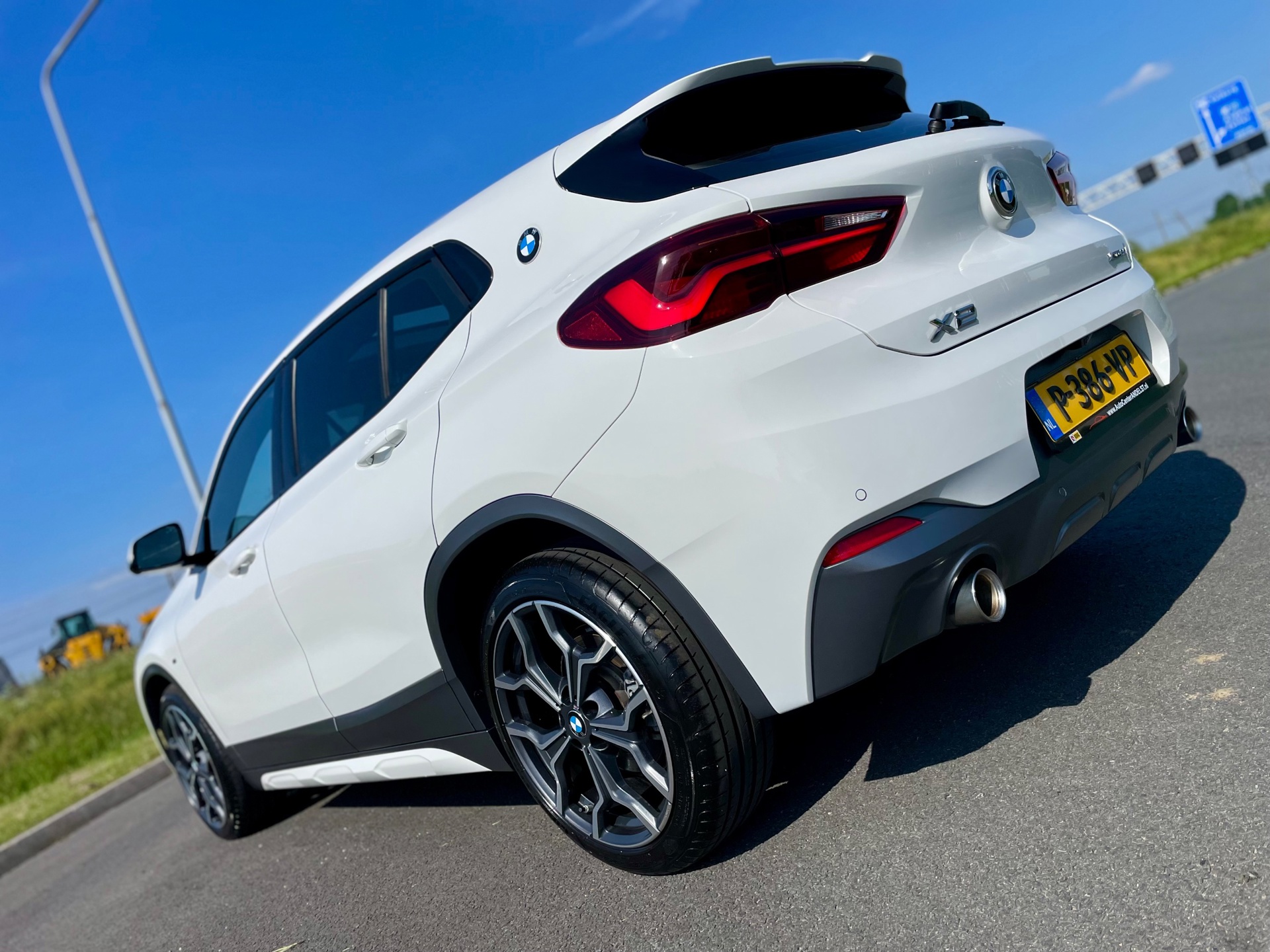 Foto van BMW X2 Xdrive20i
