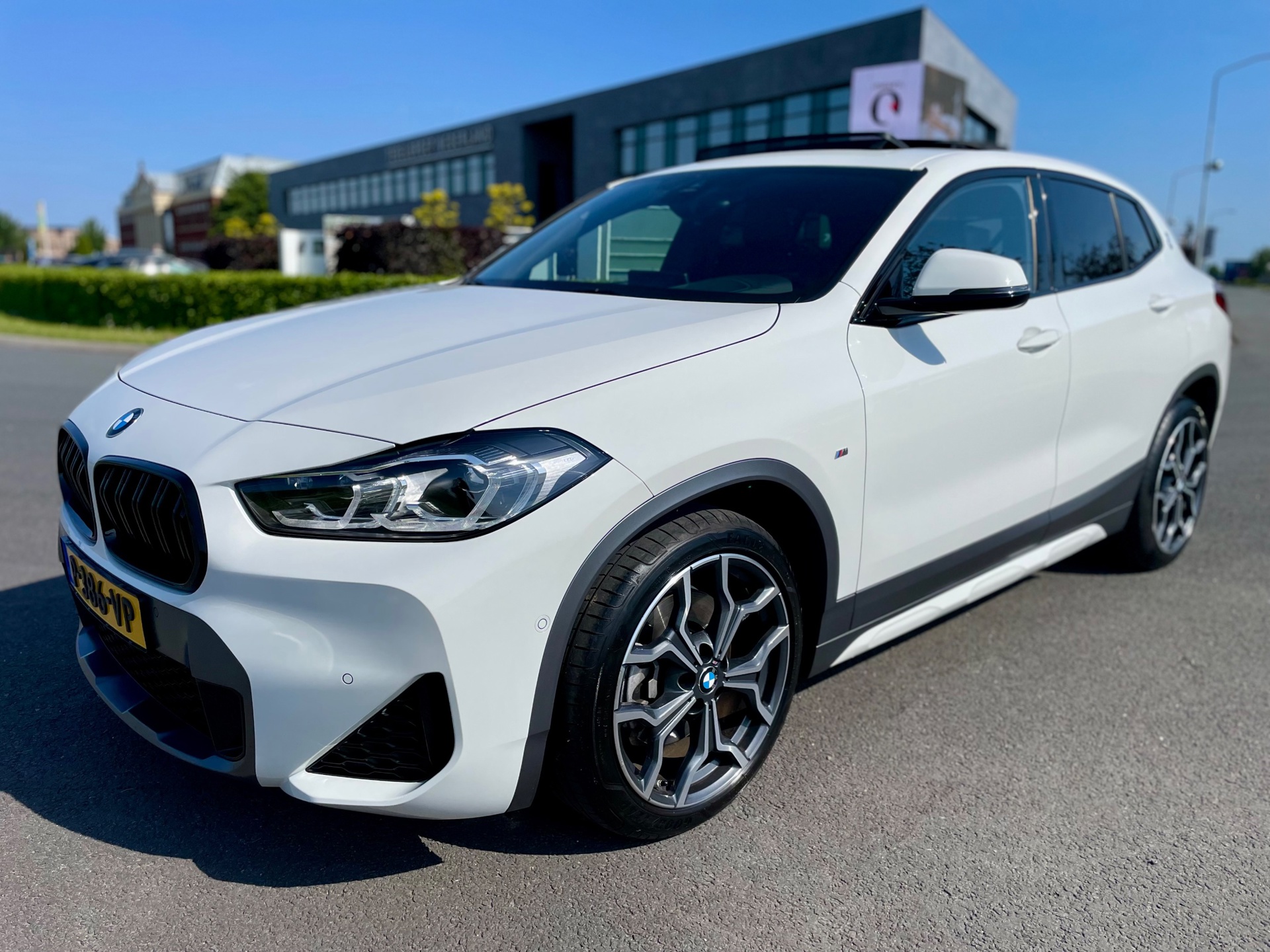 Foto van BMW X2 Xdrive20i