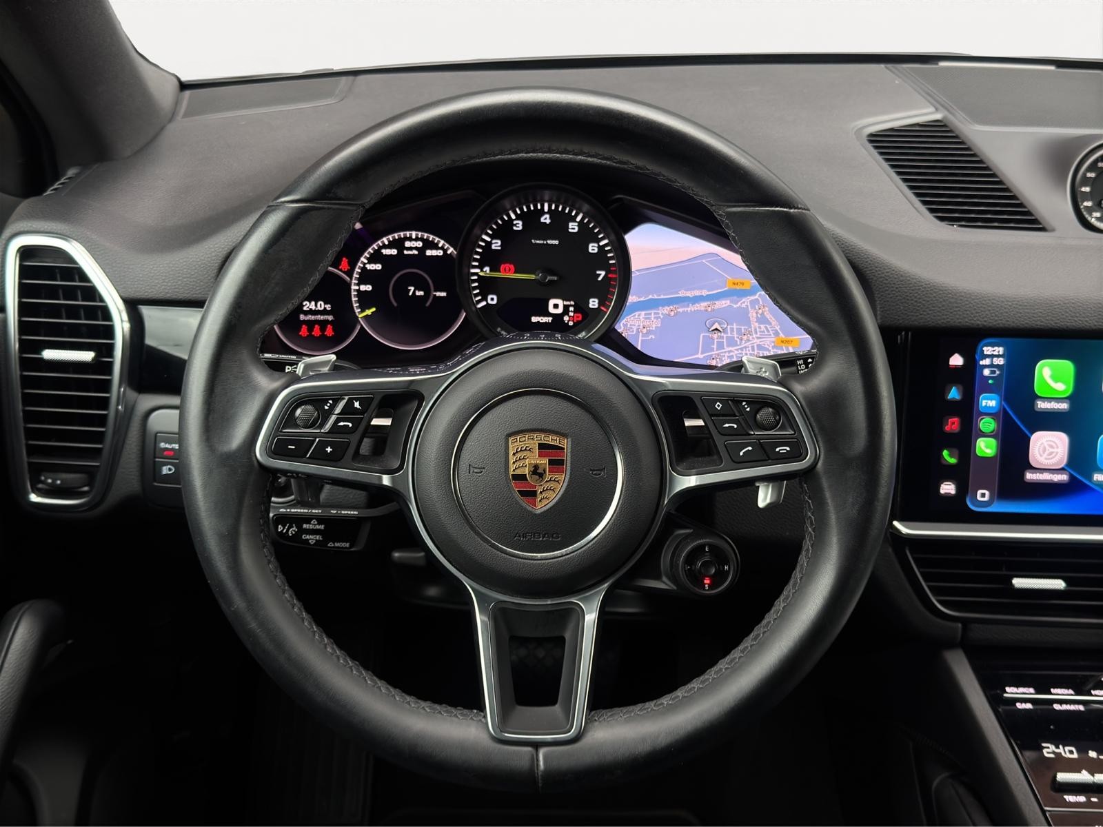Foto van Porsche Cayenne E-hybrid