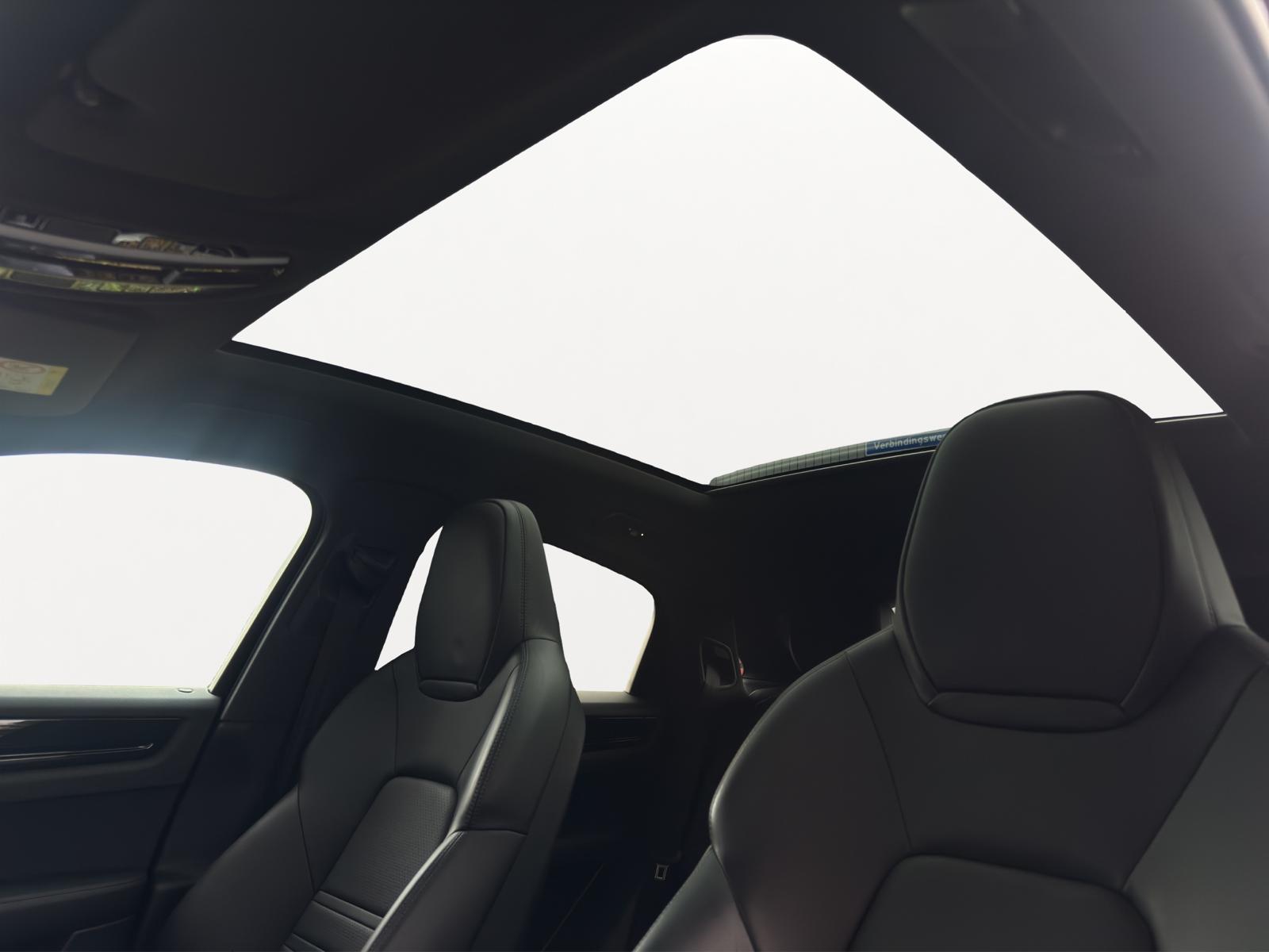 Foto van Porsche Cayenne E-hybrid