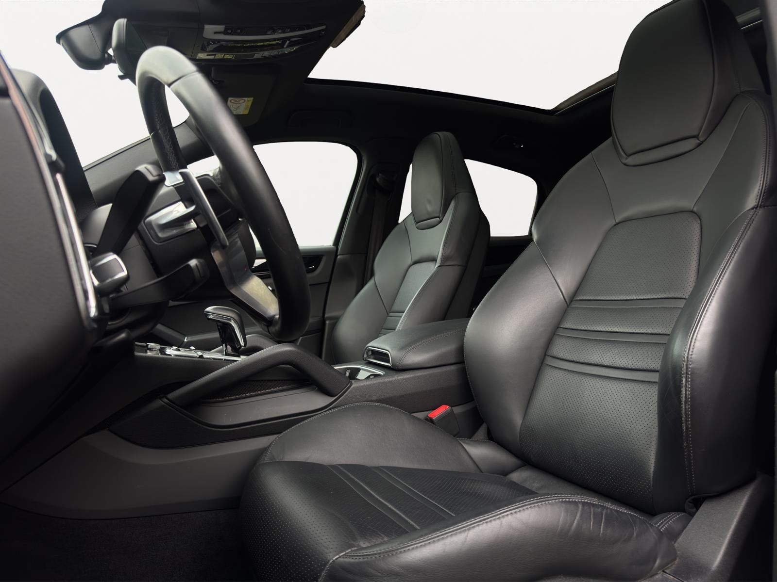 Foto van Porsche Cayenne E-hybrid