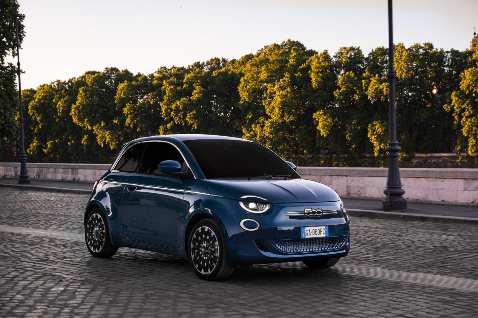 Fiat 500 Icon 42 kWh 2022 - voorkant