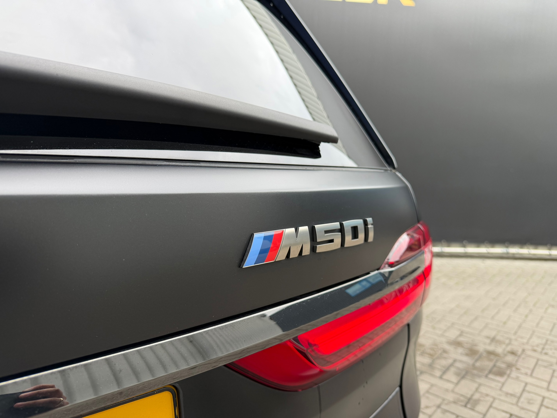 Foto van BMW X7 M50i
