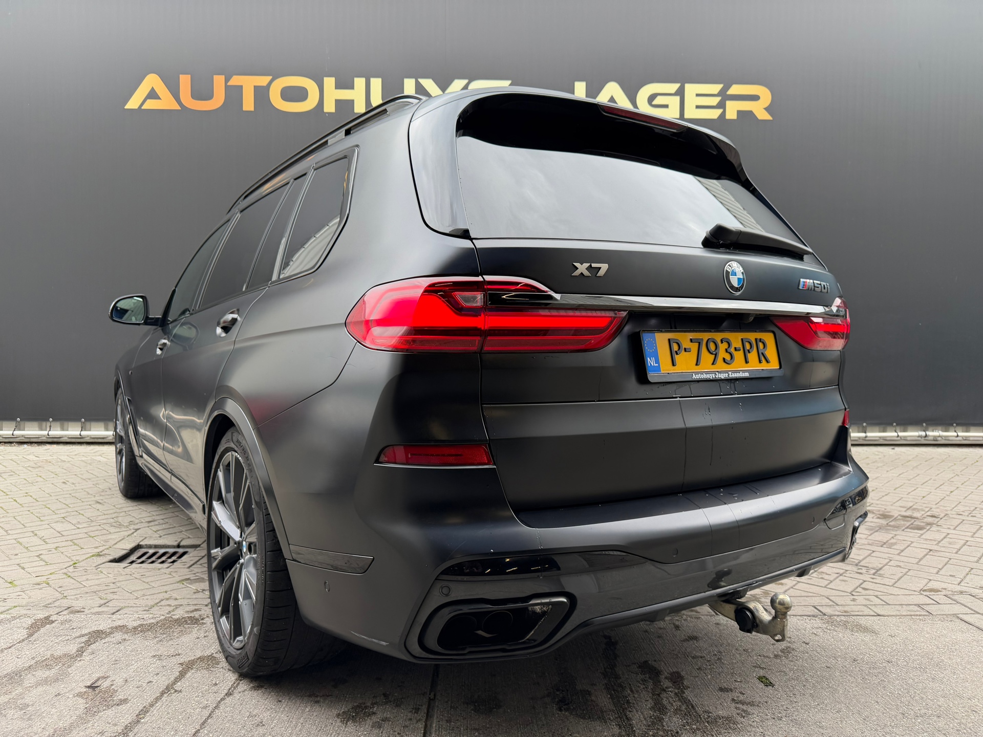 Foto van BMW X7 M50i