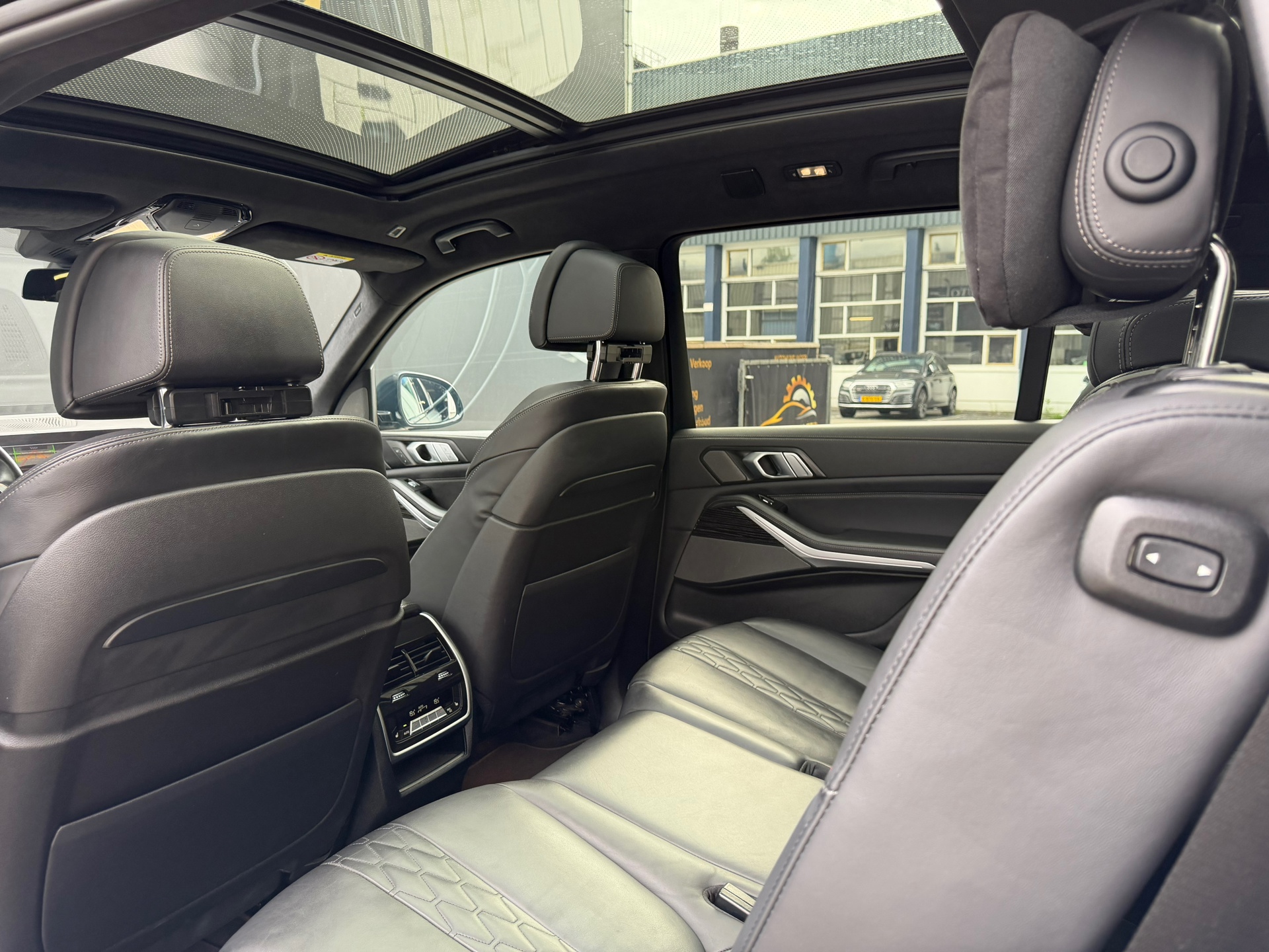 Foto van BMW X7 M50i