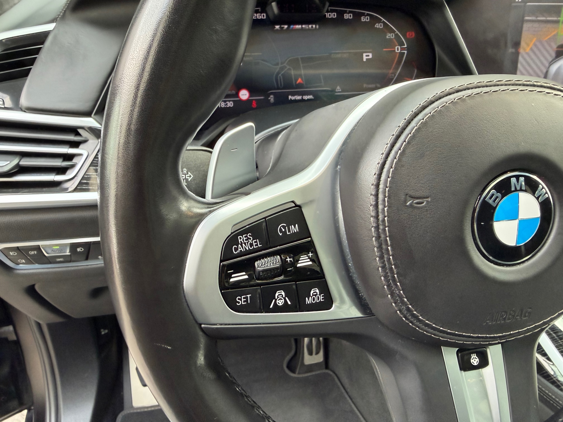Foto van BMW X7 M50i