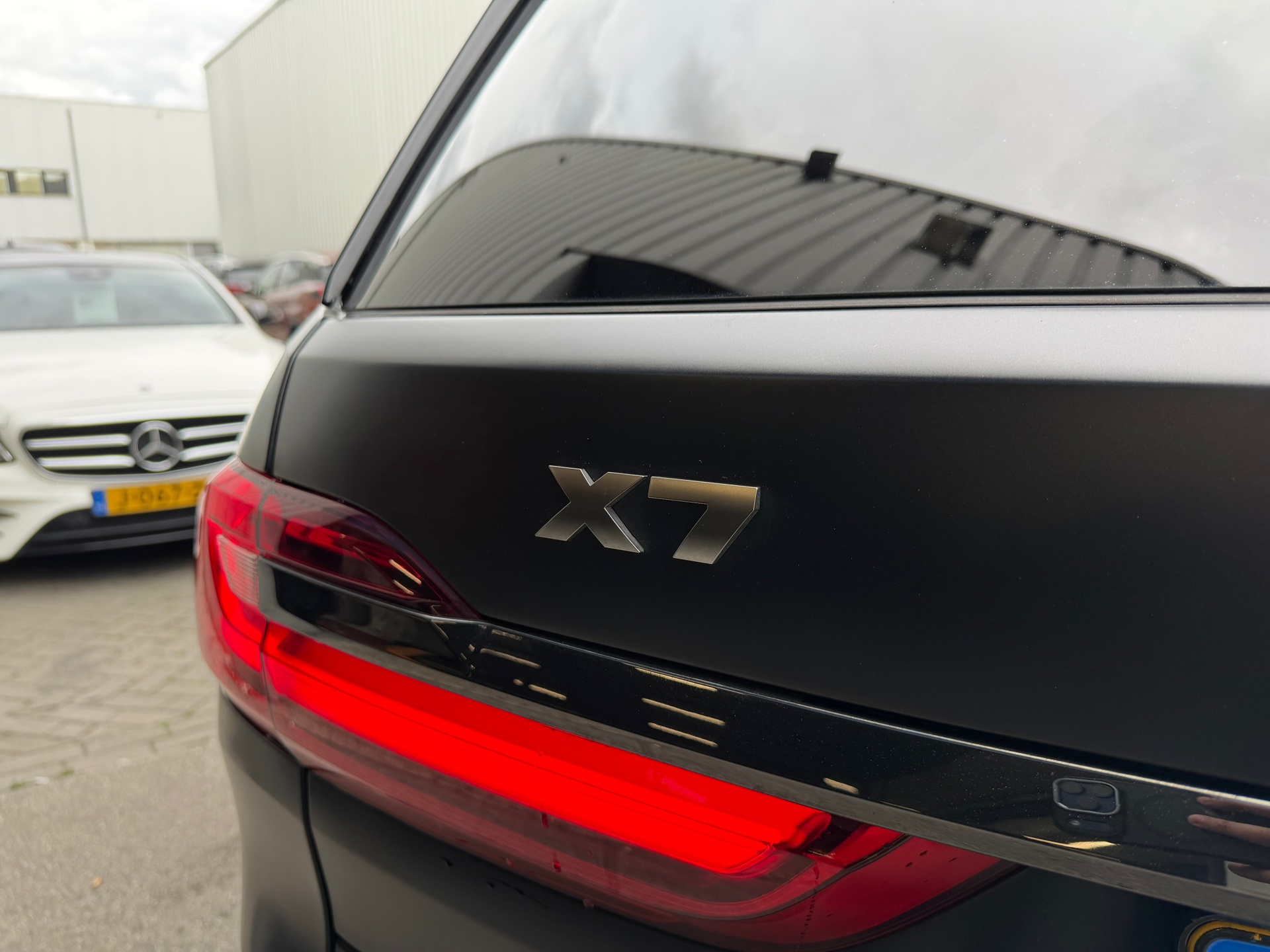 Foto van BMW X7 M50i