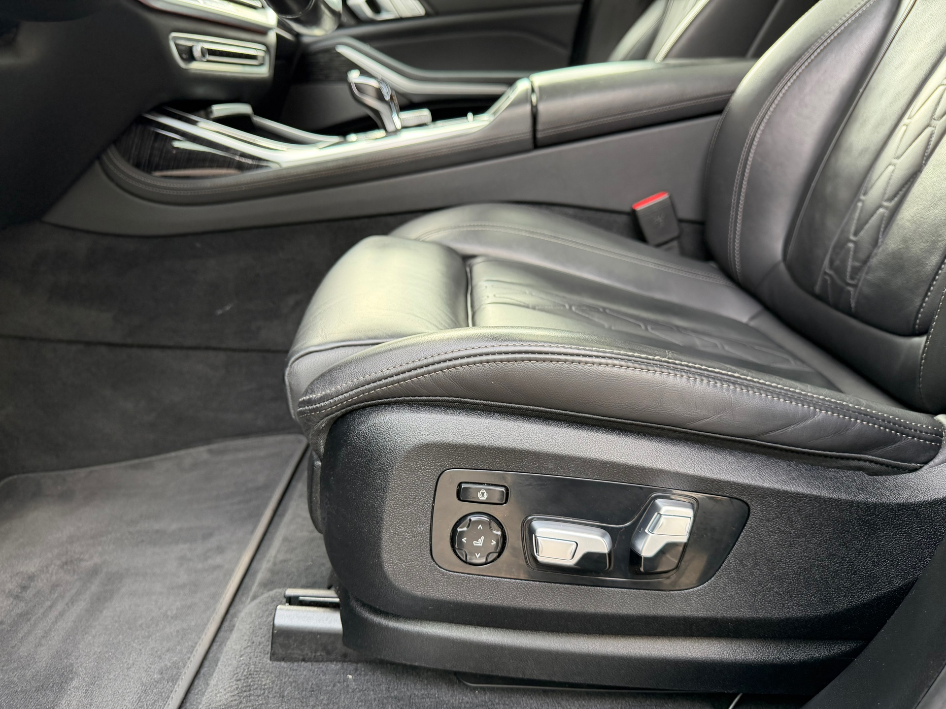 Foto van BMW X7 M50i