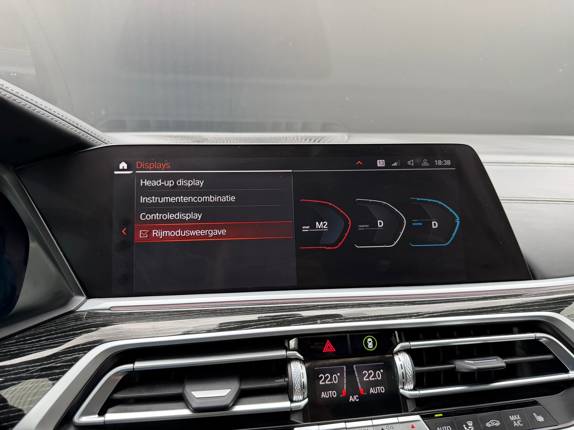 Foto van BMW X7 M50i