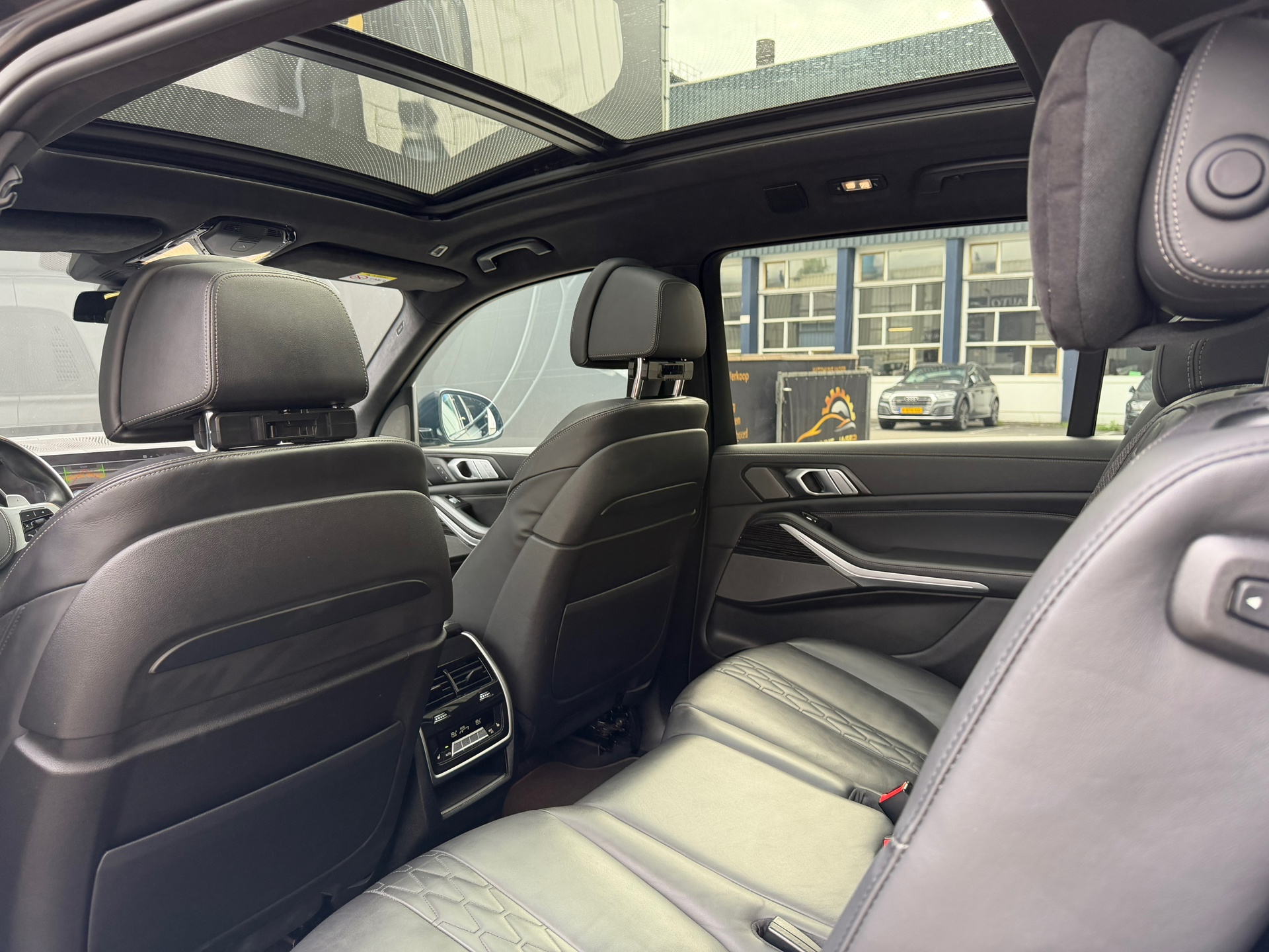 Foto van BMW X7 M50i