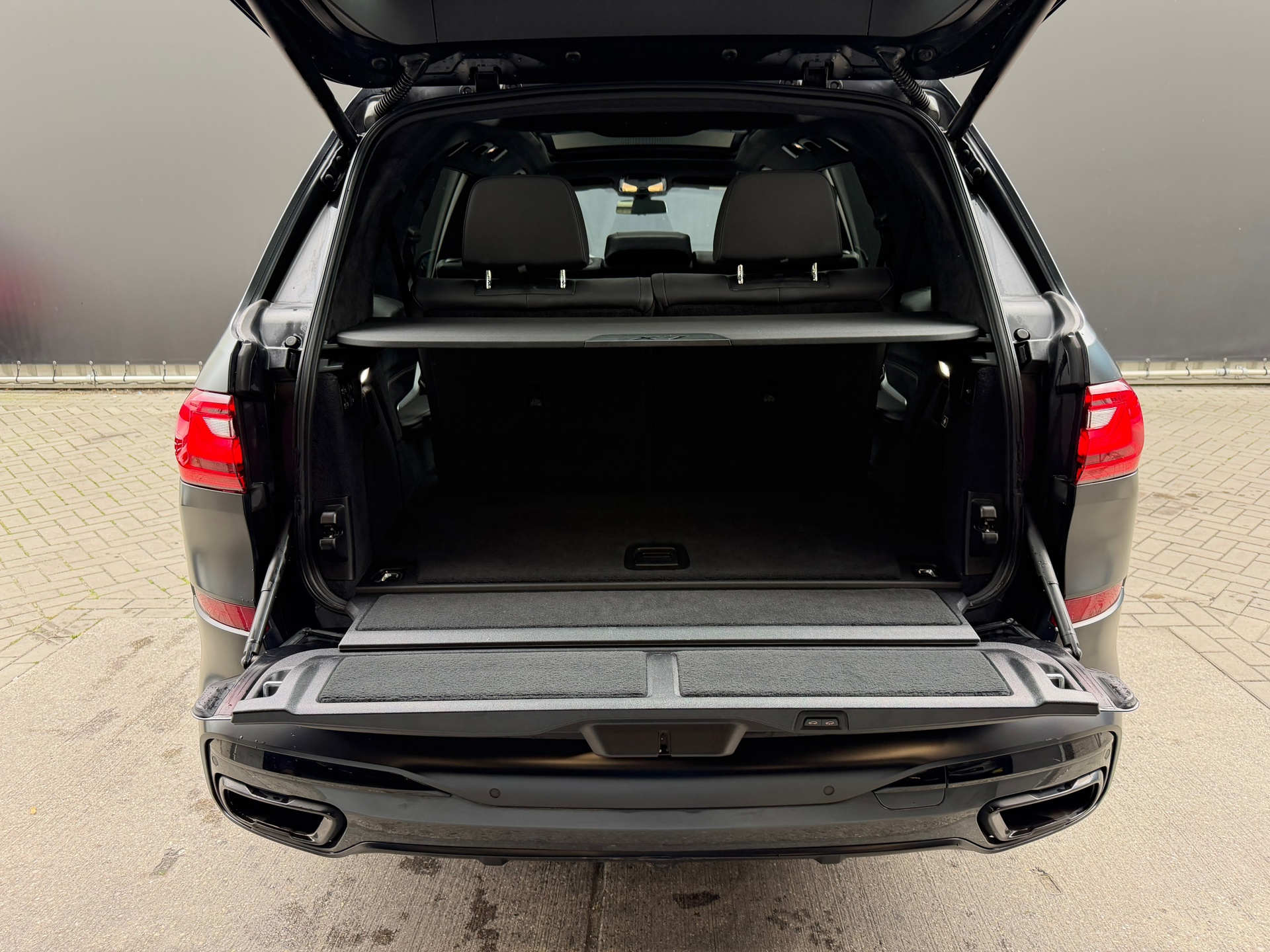Foto van BMW X7 M50i