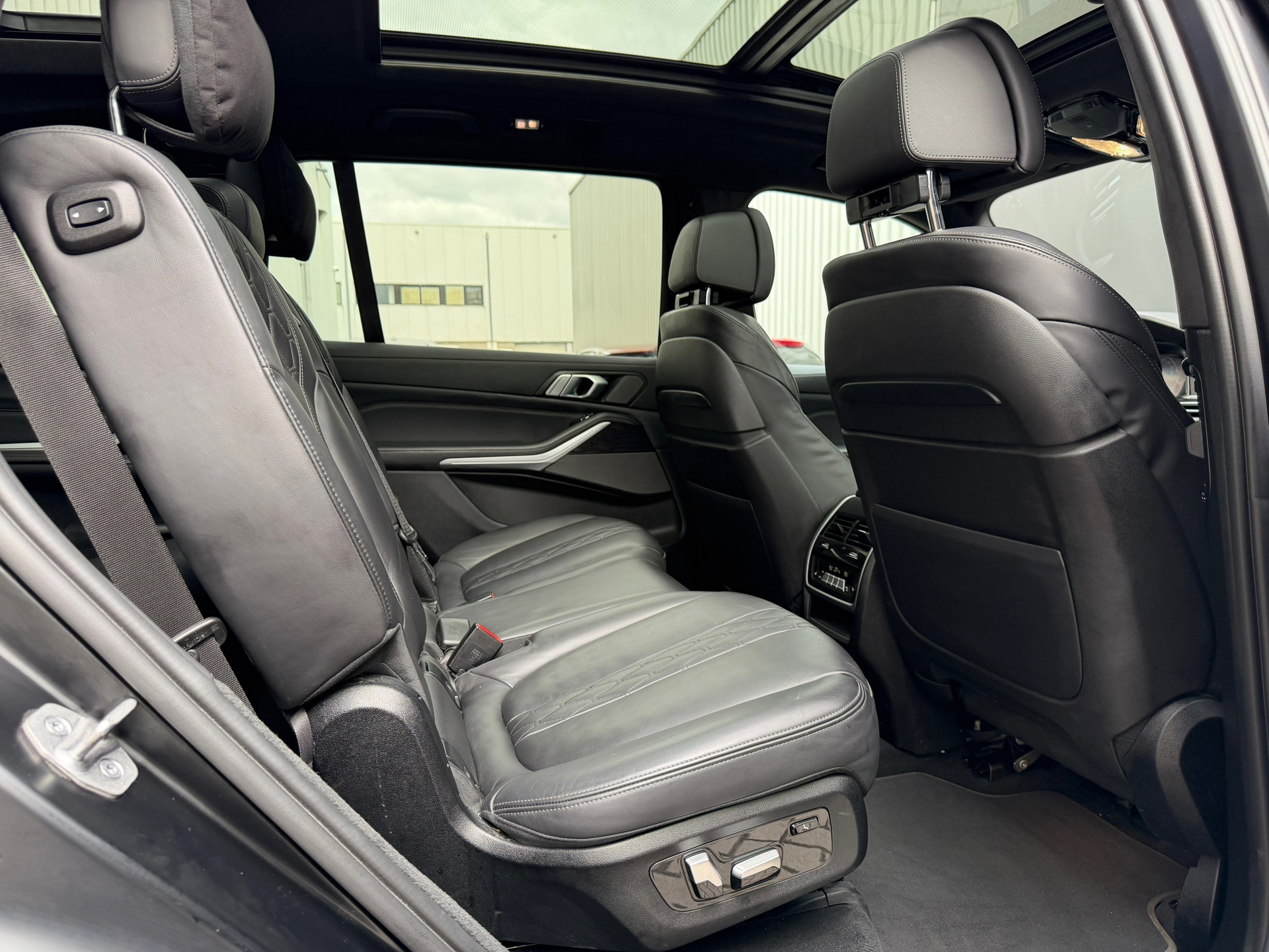 Foto van BMW X7 M50i