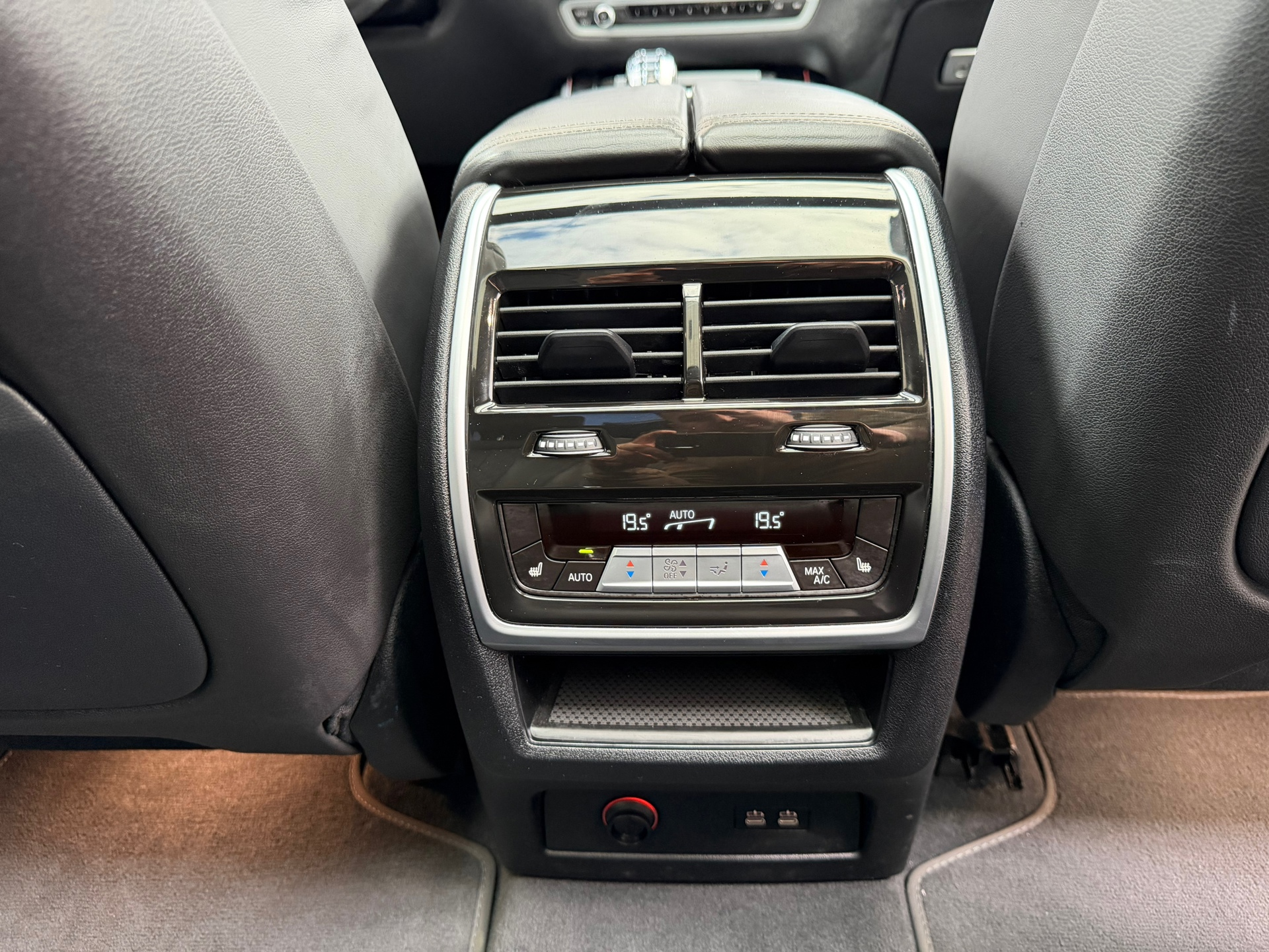 Foto van BMW X7 M50i