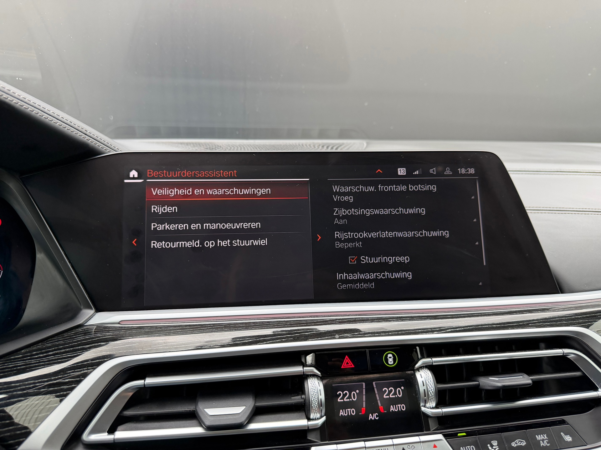 Foto van BMW X7 M50i