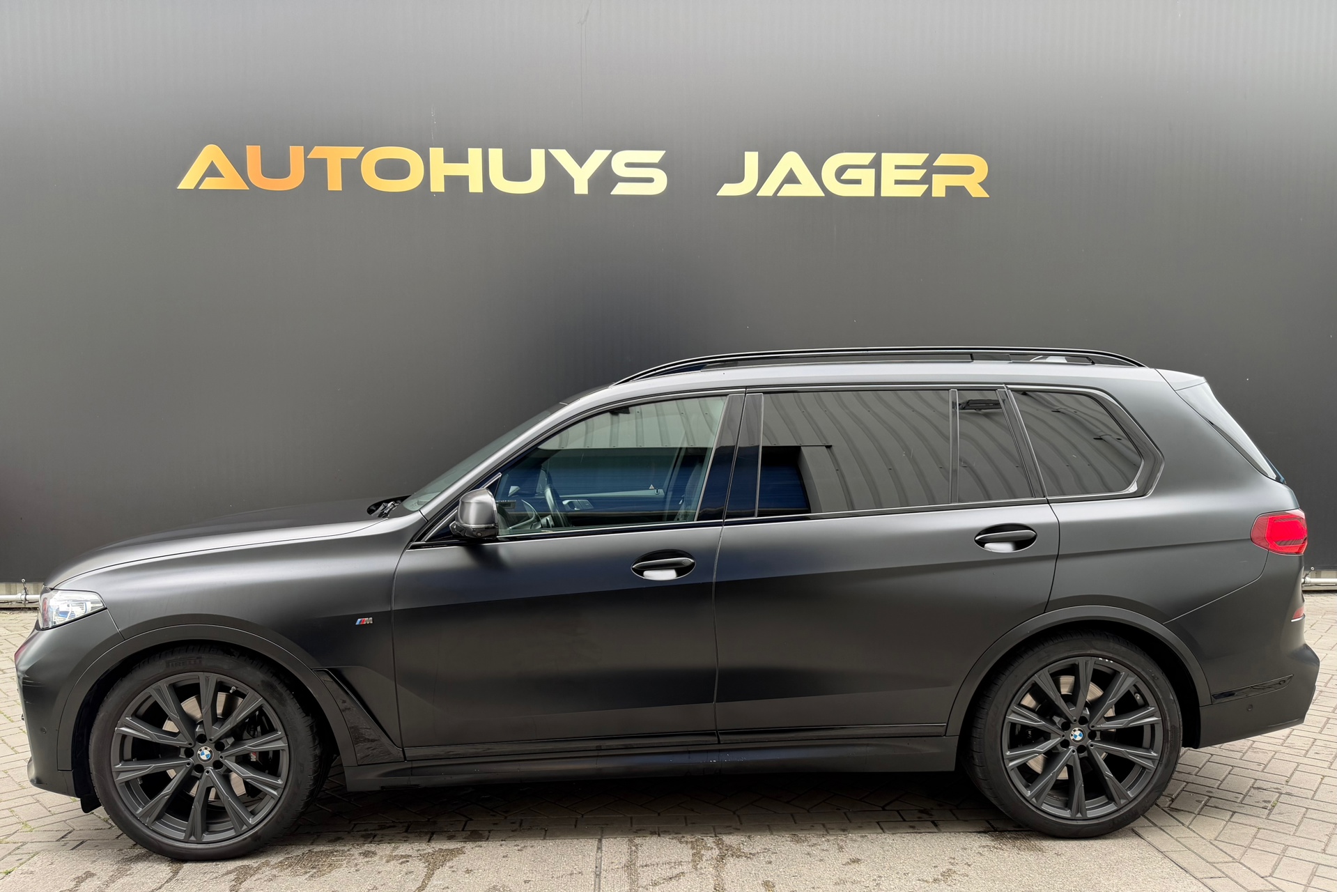 Foto van BMW X7 M50i