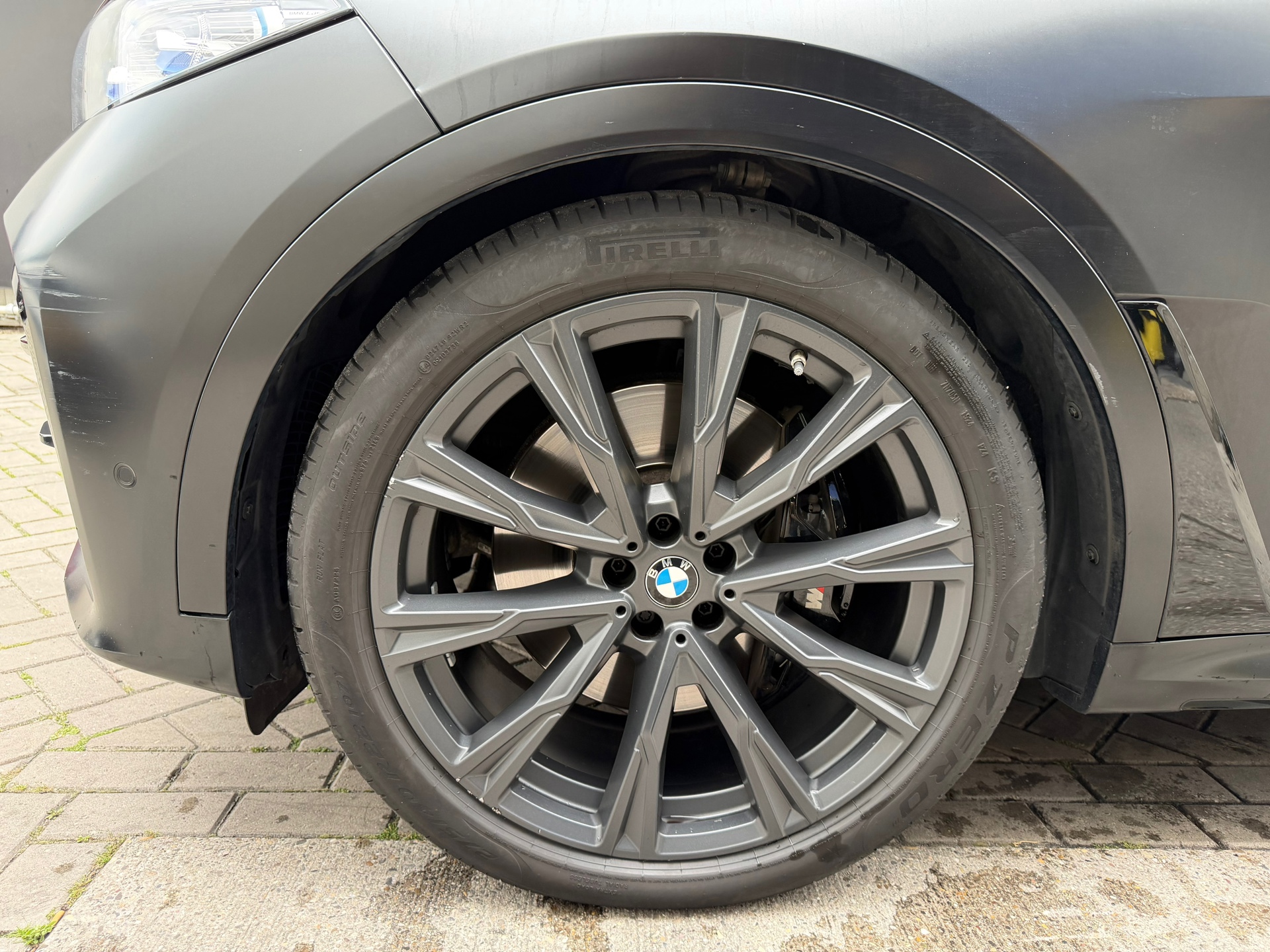 Foto van BMW X7 M50i
