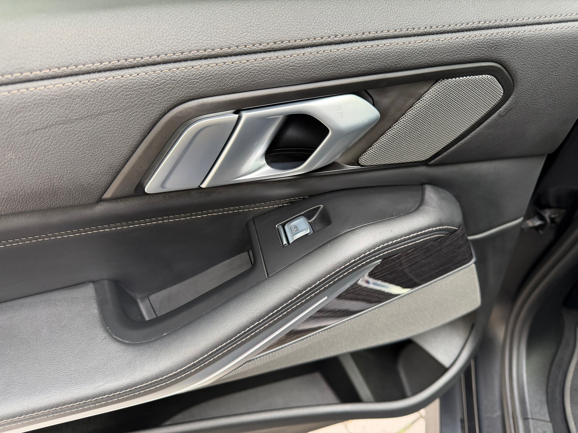 Foto van BMW X7 M50i