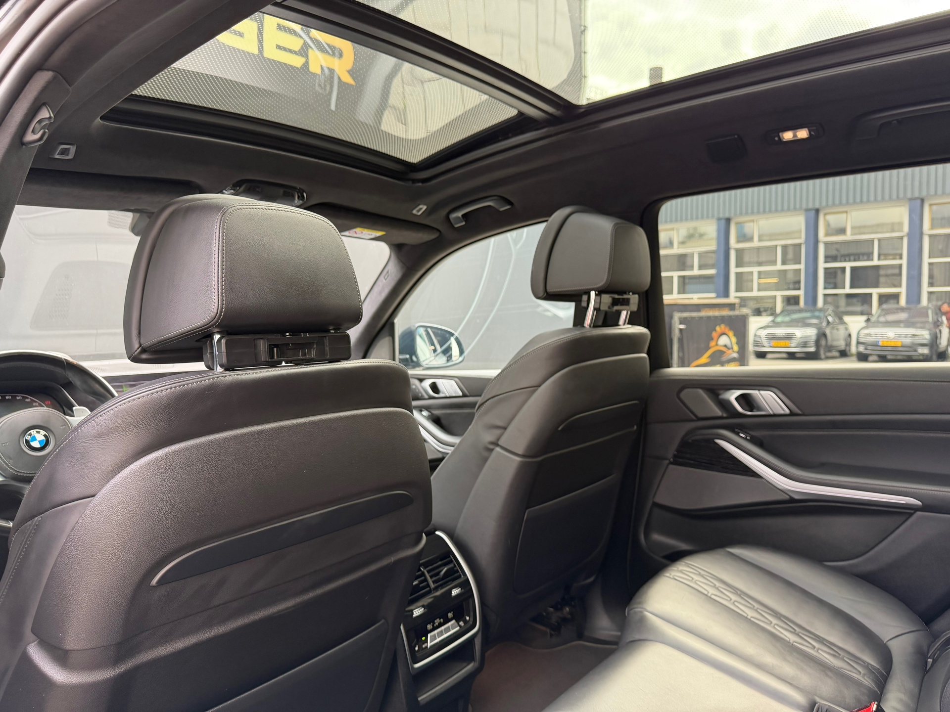 Foto van BMW X7 M50i