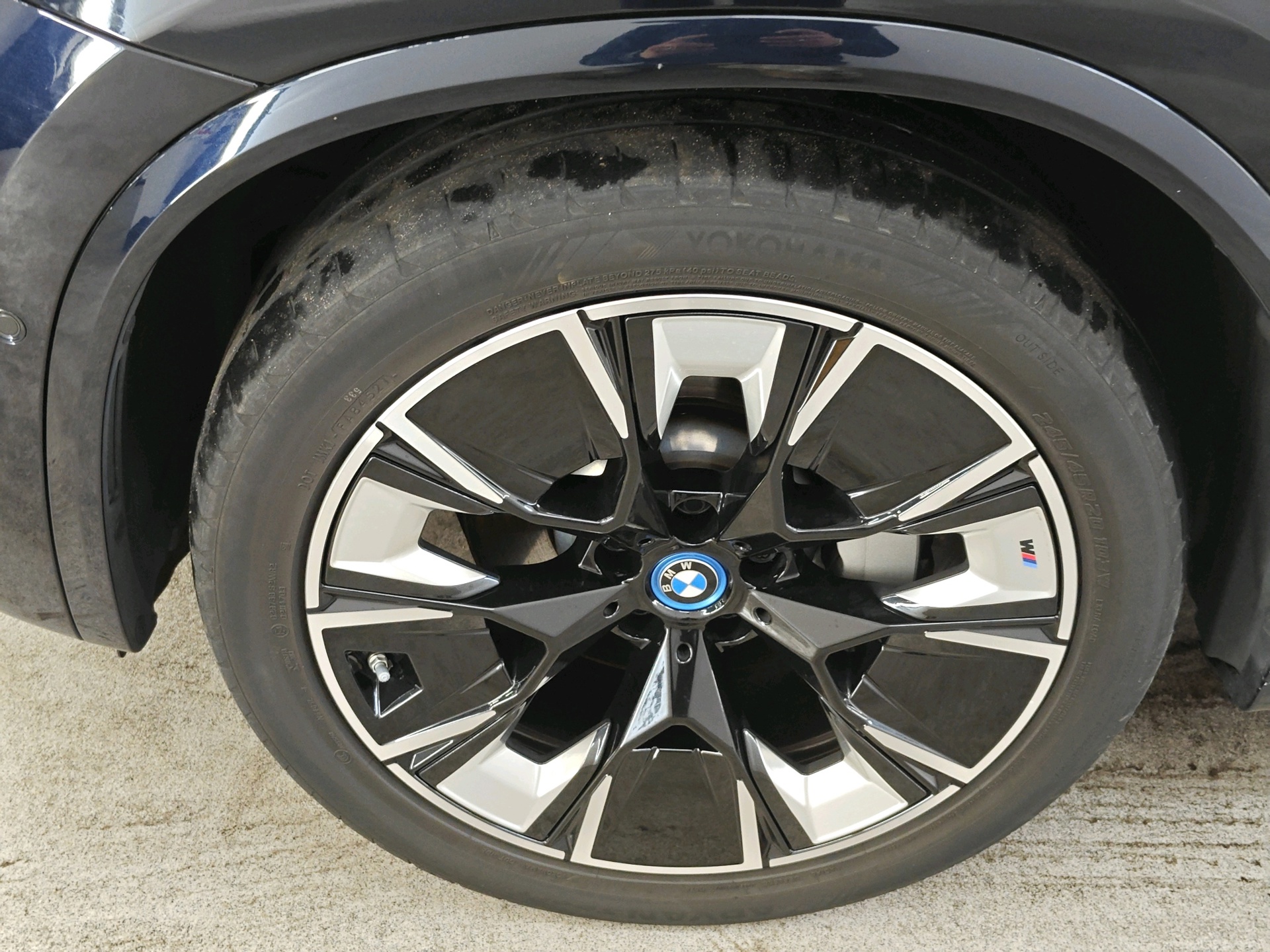 Foto van BMW Ix3