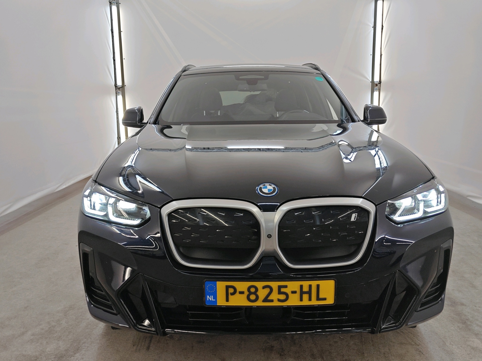 Foto van BMW Ix3