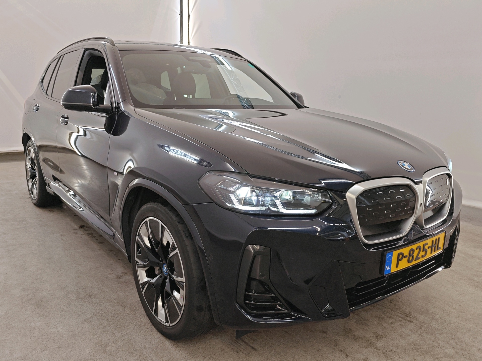 Foto van BMW Ix3