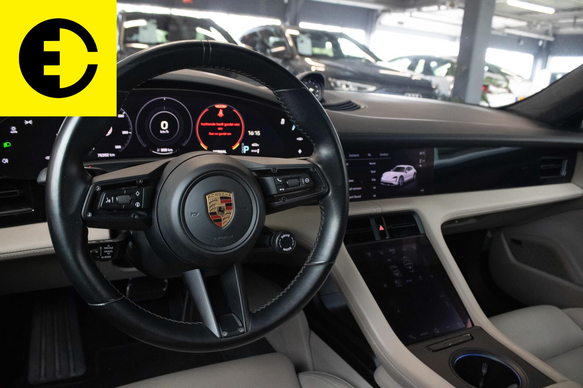 Foto van Porsche Taycan Turbo