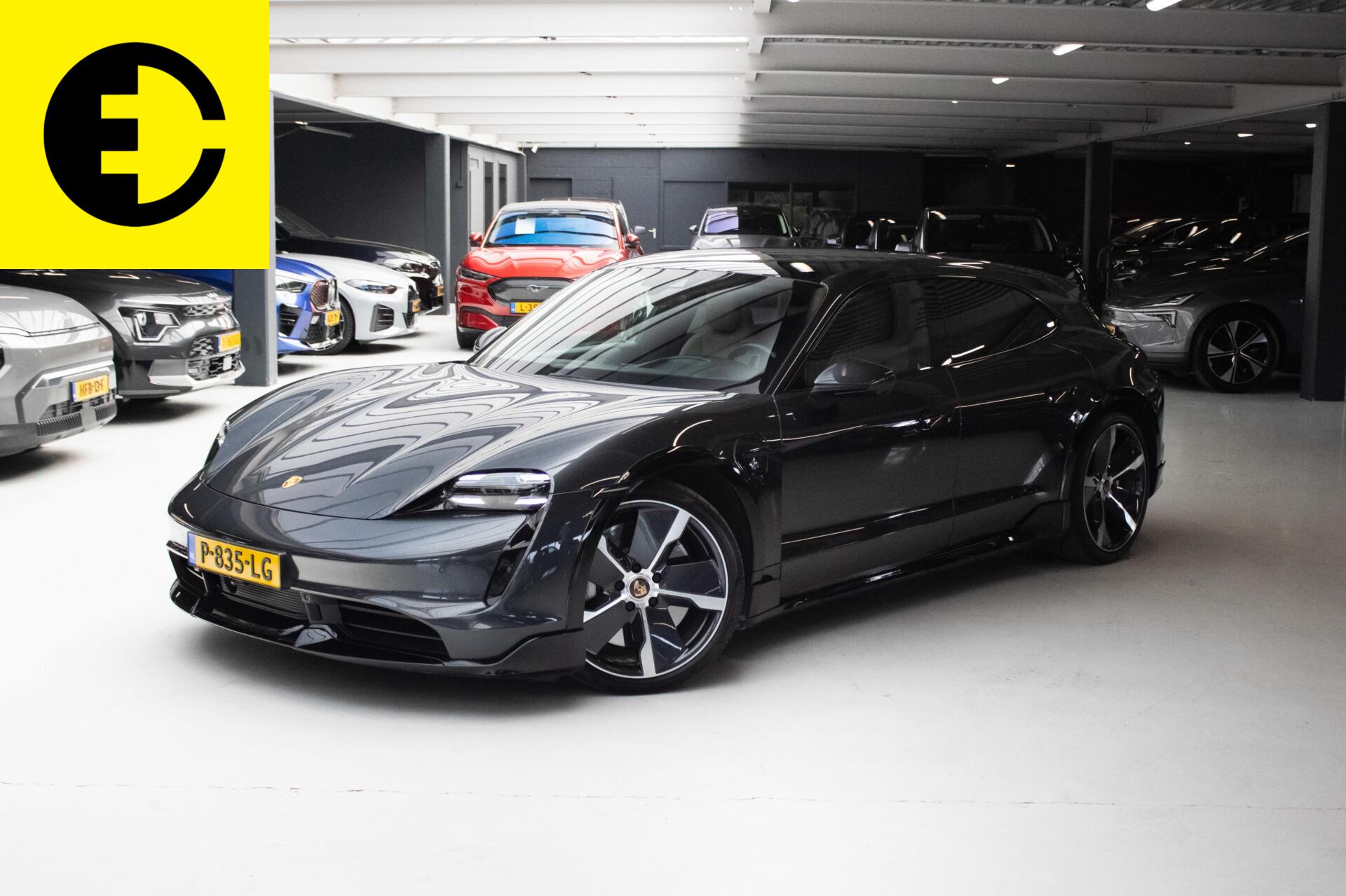Porsche Taycan Turbo Turbo 93 kWh | Sportchrono | Stoelventilatie |Panodak 2021 - voorkant
