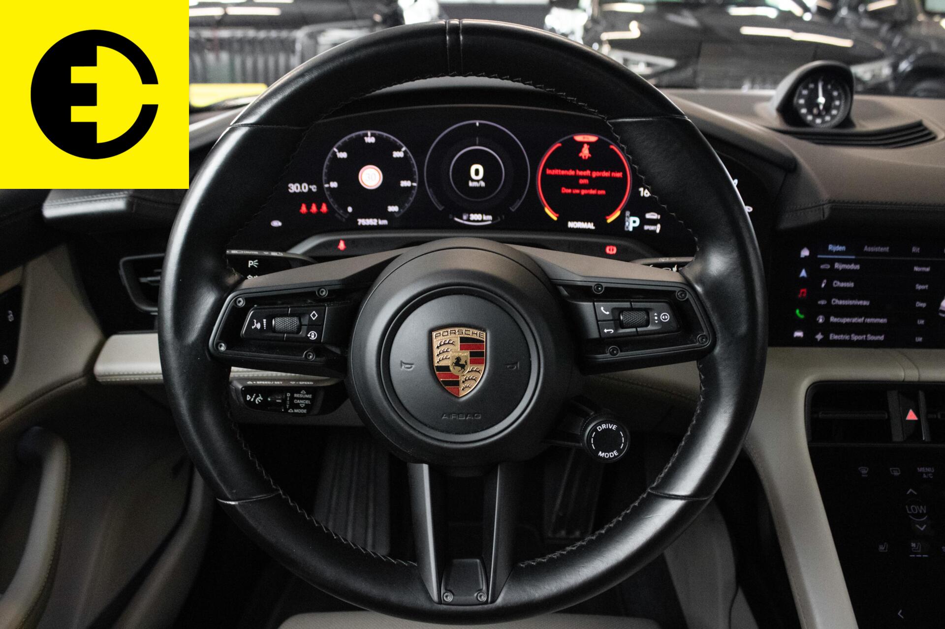 Foto van Porsche Taycan Turbo