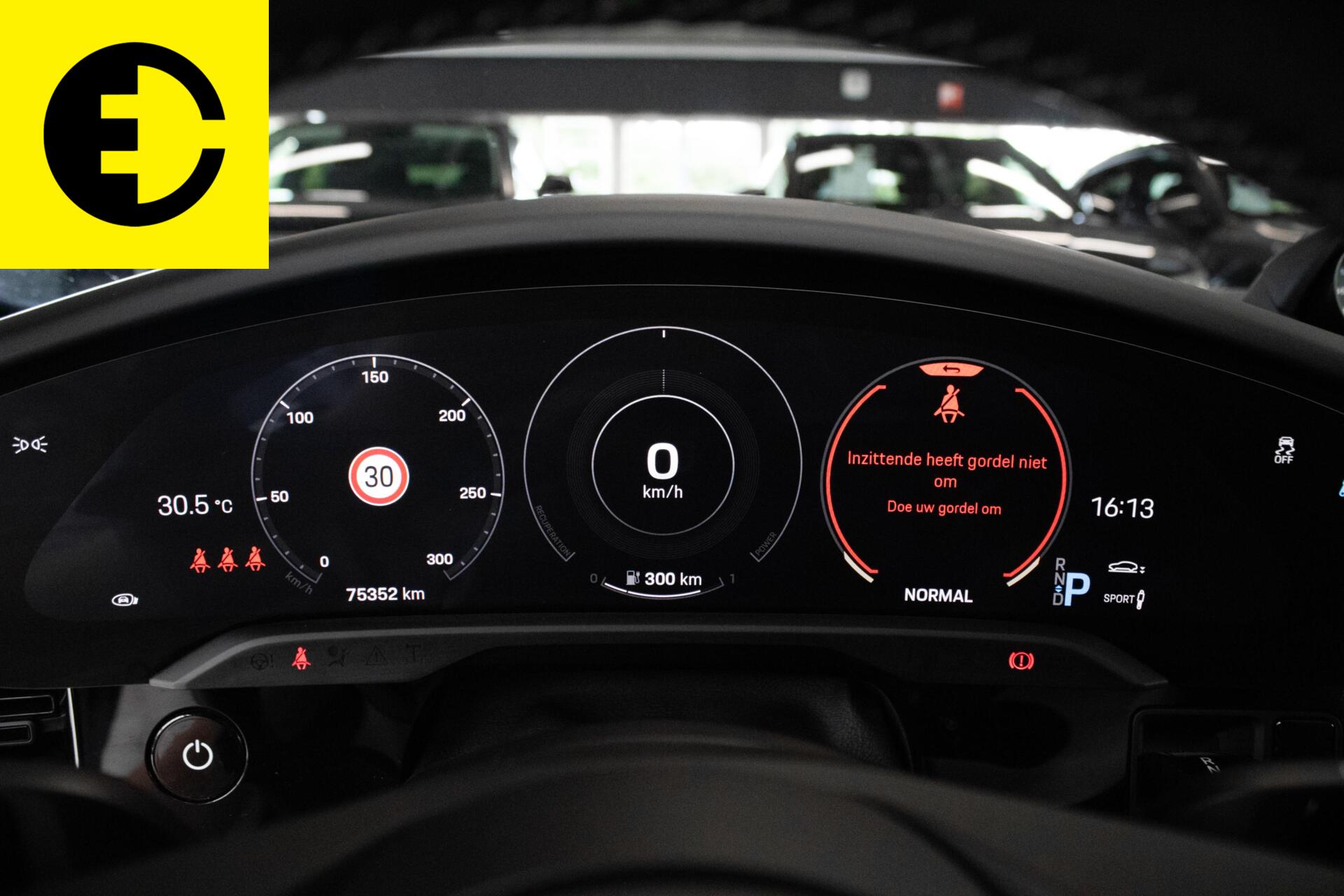Foto van Porsche Taycan Turbo