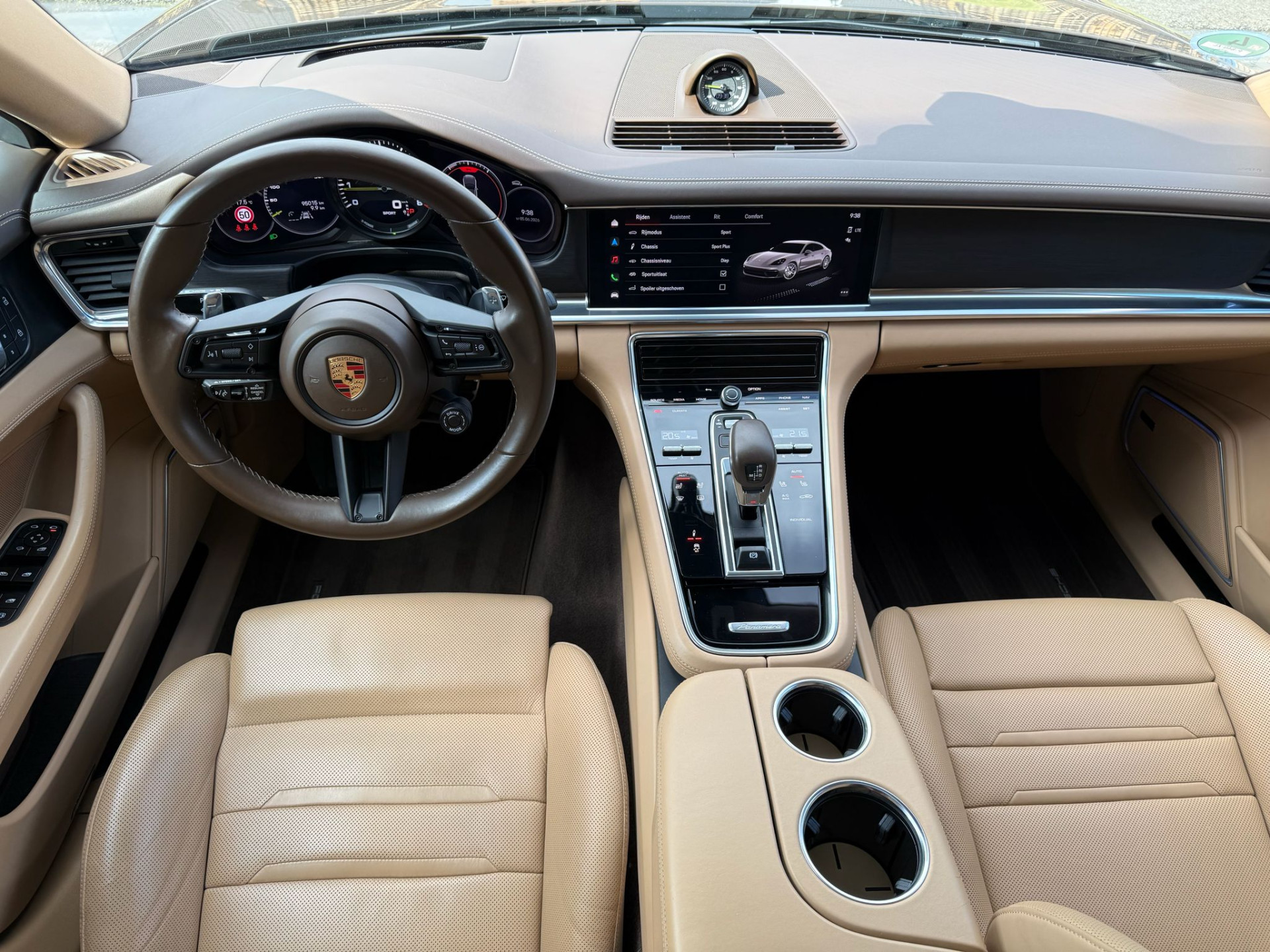 Foto van Porsche Panamera 4 E-hybrid