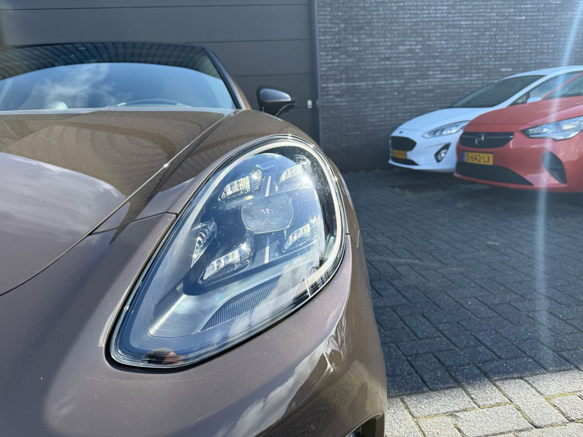 Foto van Porsche Panamera 4 E-hybrid