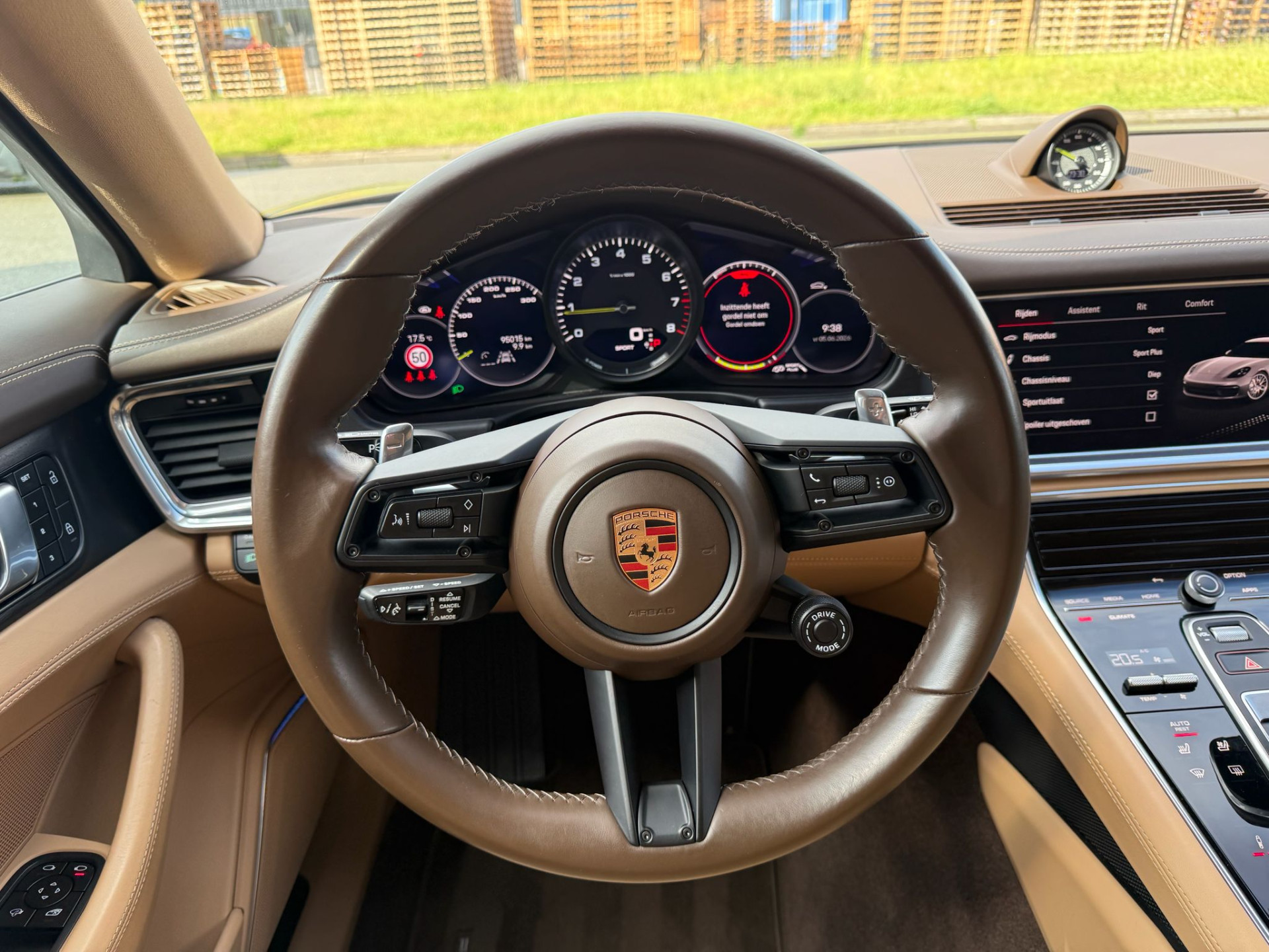 Foto van Porsche Panamera 4 E-hybrid