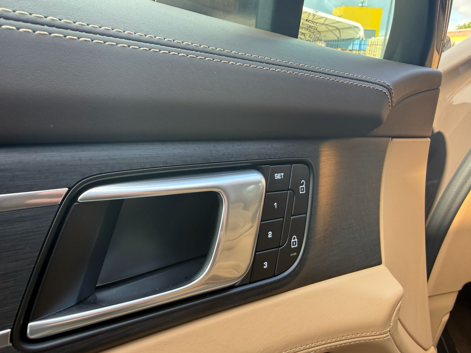 Foto van Porsche Panamera 4 E-hybrid