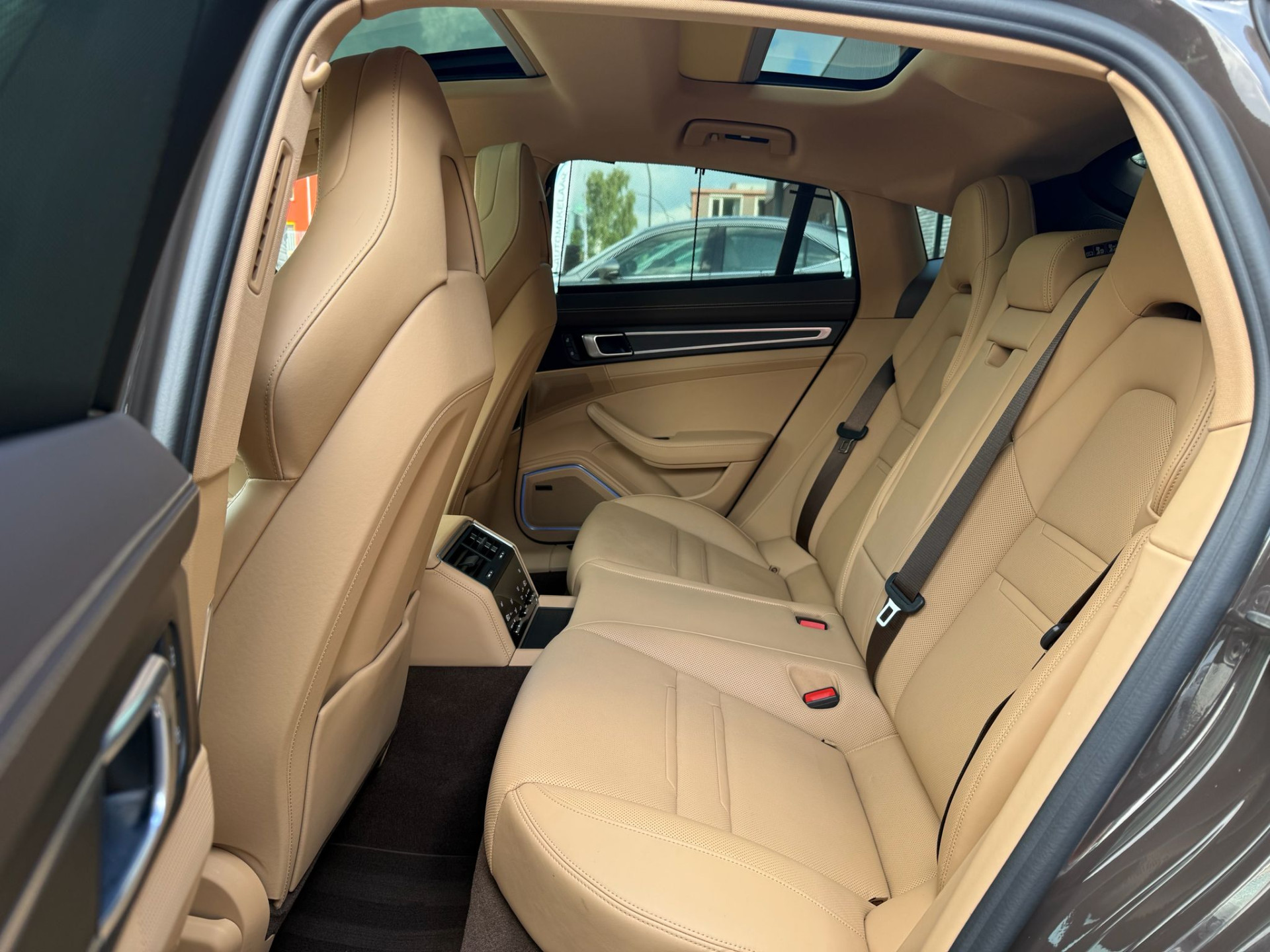 Foto van Porsche Panamera 4 E-hybrid